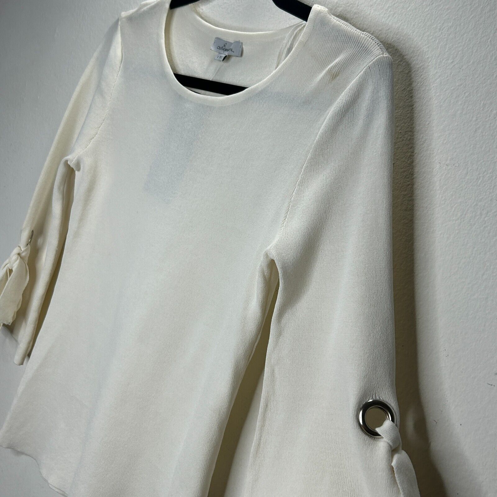 Other NWT Olivia Warren Off-White 3/4 Grommet Tie-Sleeve Sweater S Size S / US 4 / IT 40 - 3 Thumbnail