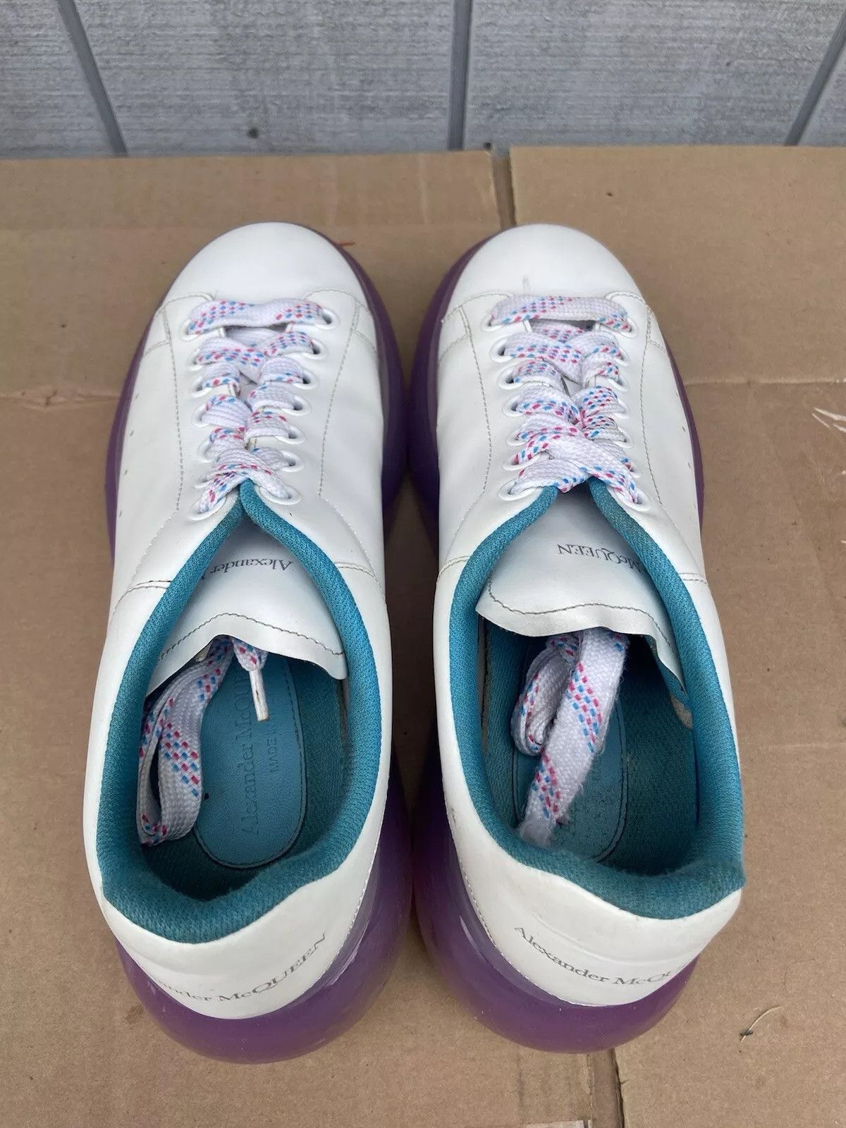Alexander McQueen Alexander McQueen Transparent Sole White Purple Blue Size 9 Size US 9 / IT 39 - 7 Thumbnail