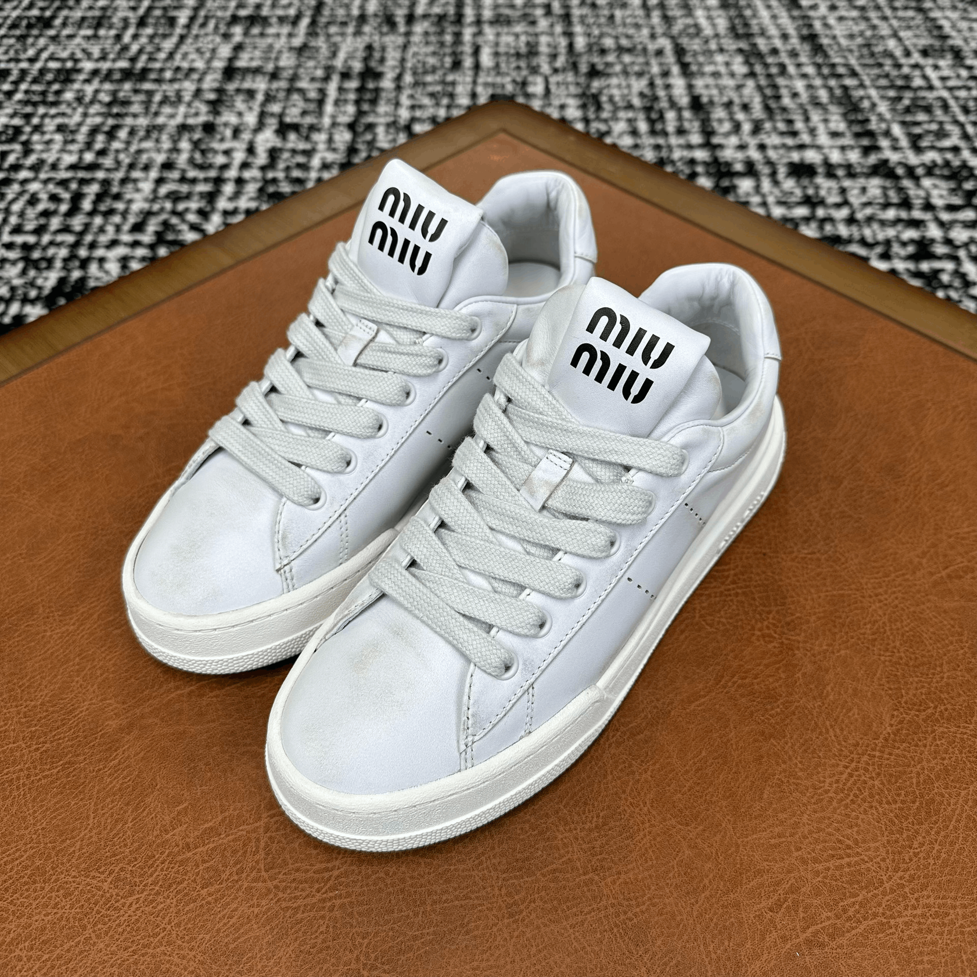 Miu Miu Miu Miu Leather White Lowtop Sneakers it_38 Women Size US 8 / IT 38 - 1 Thumbnail