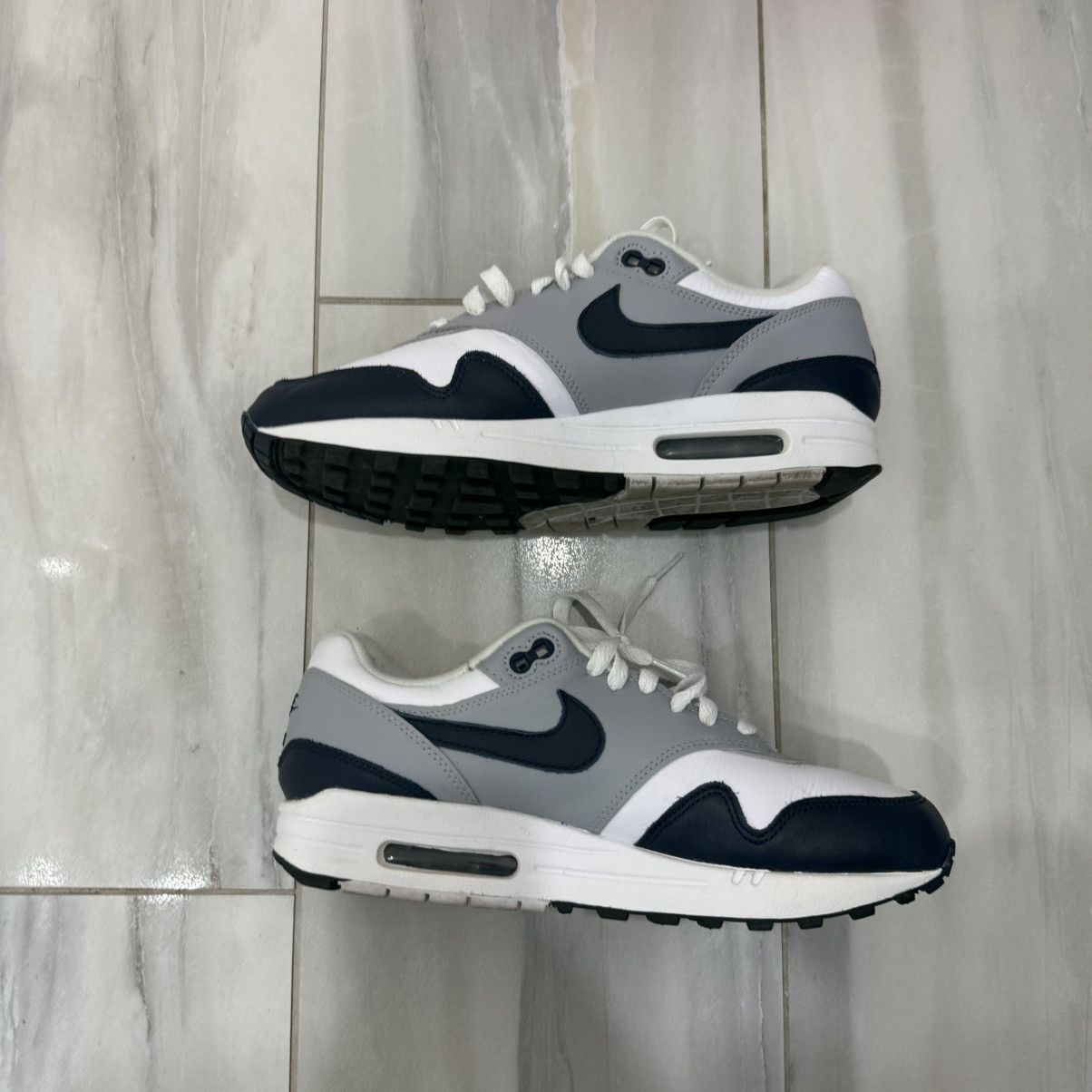 Nike Nike Air Max 1 LV8 Size US 8 / EU 41 - 1 Thumbnail