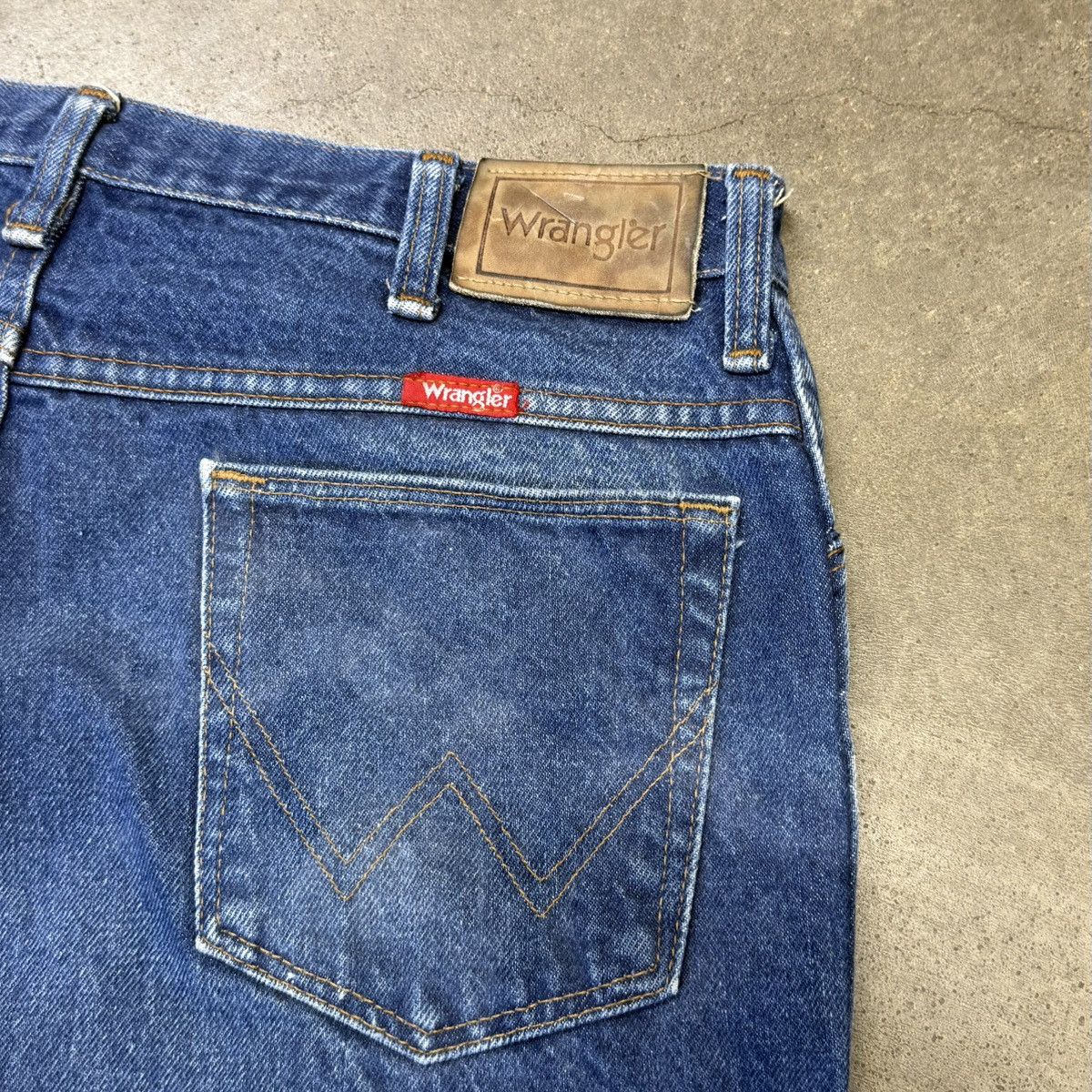 Wrangler Wrangler 915PW USA Made Vintage 80s Denim Regular Fit Jeans Size US 36 / EU 52 - 2 Thumbnail