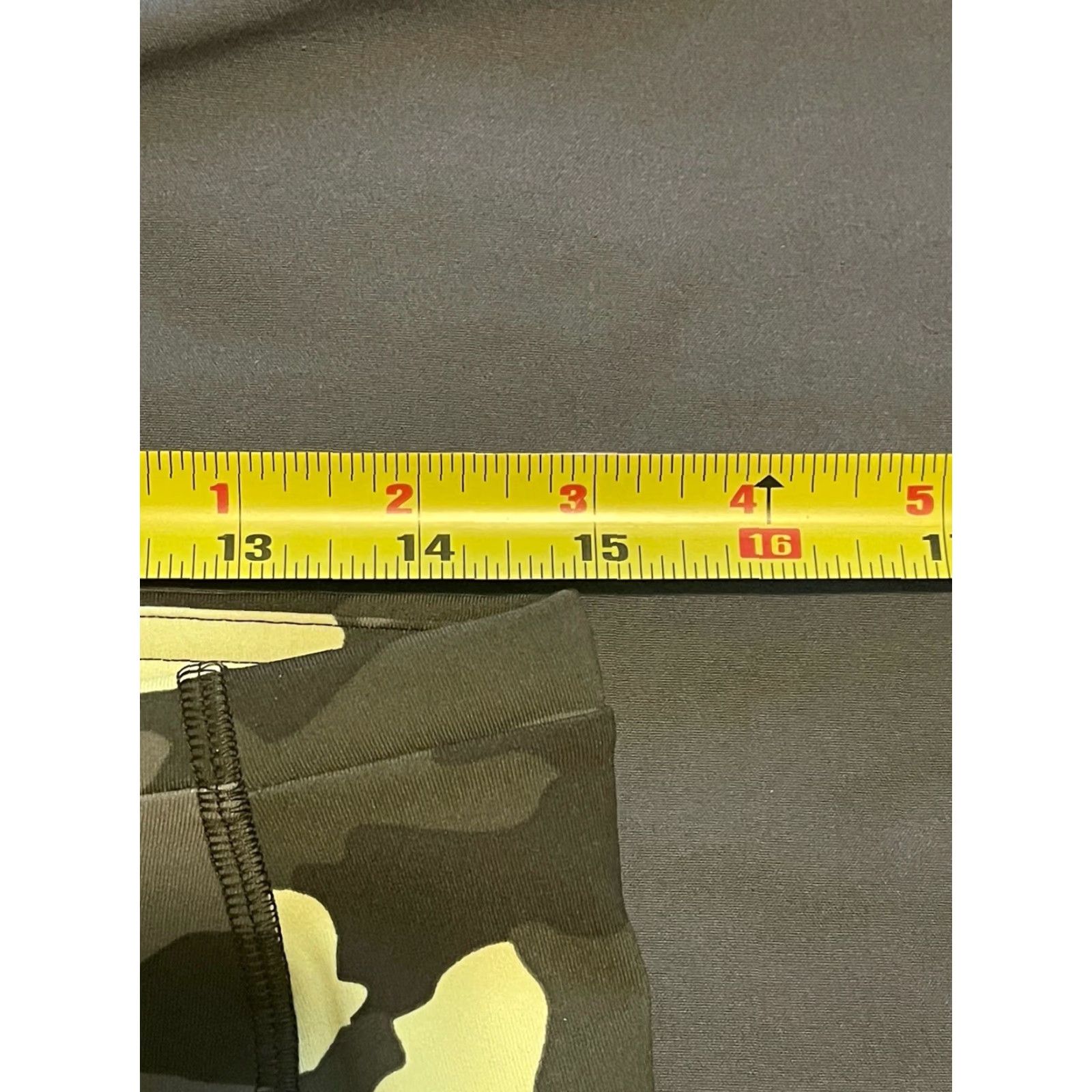 Lululemon Lululemon Swift Speed High-Rise Tight Heritage Camo 28" Size 10 Size ONE SIZE - 6 Thumbnail