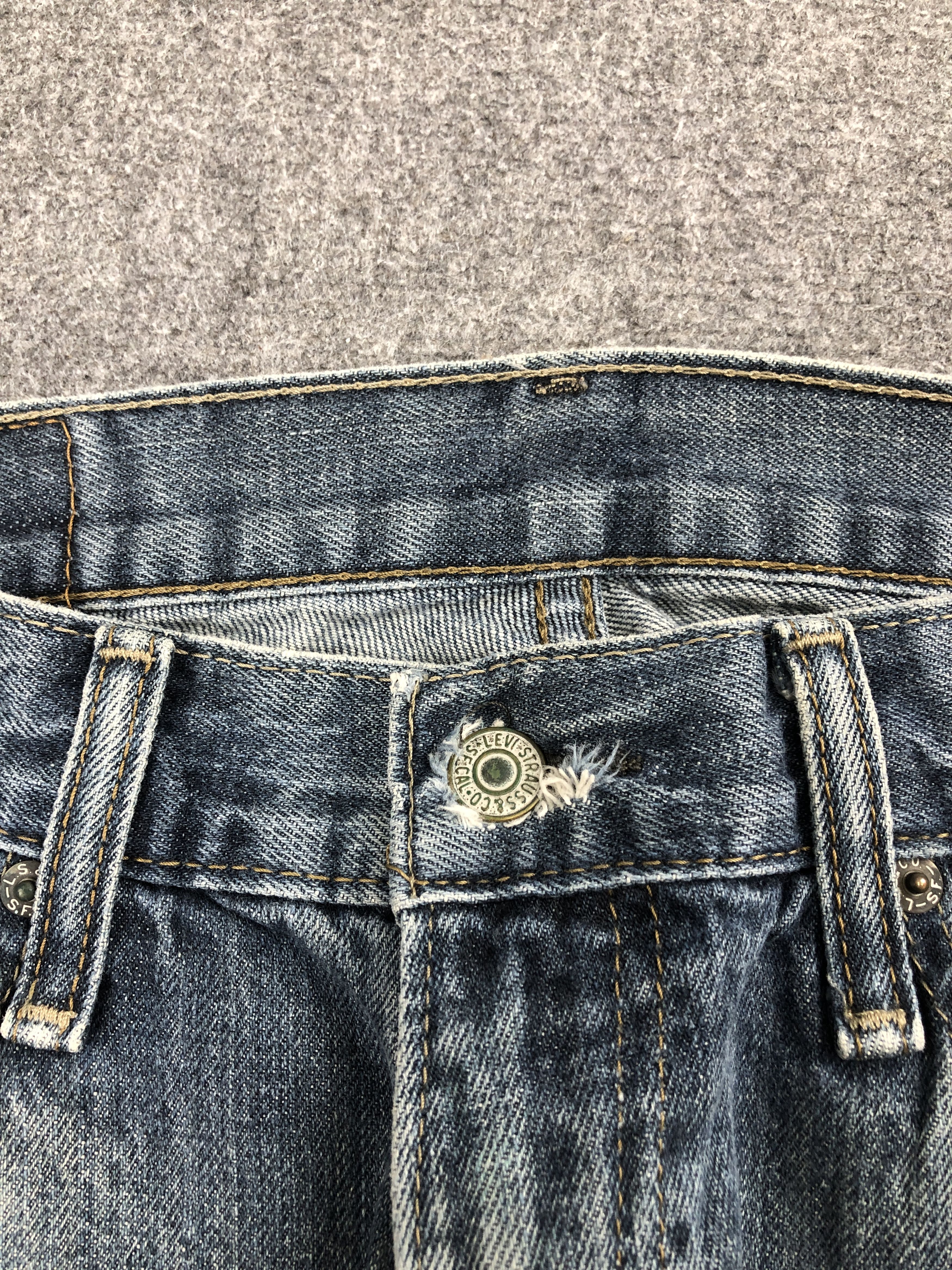 Levi's Vintage Levis 514 Faded Distressed Jeans DP2441 Size US 29 - 12 Thumbnail