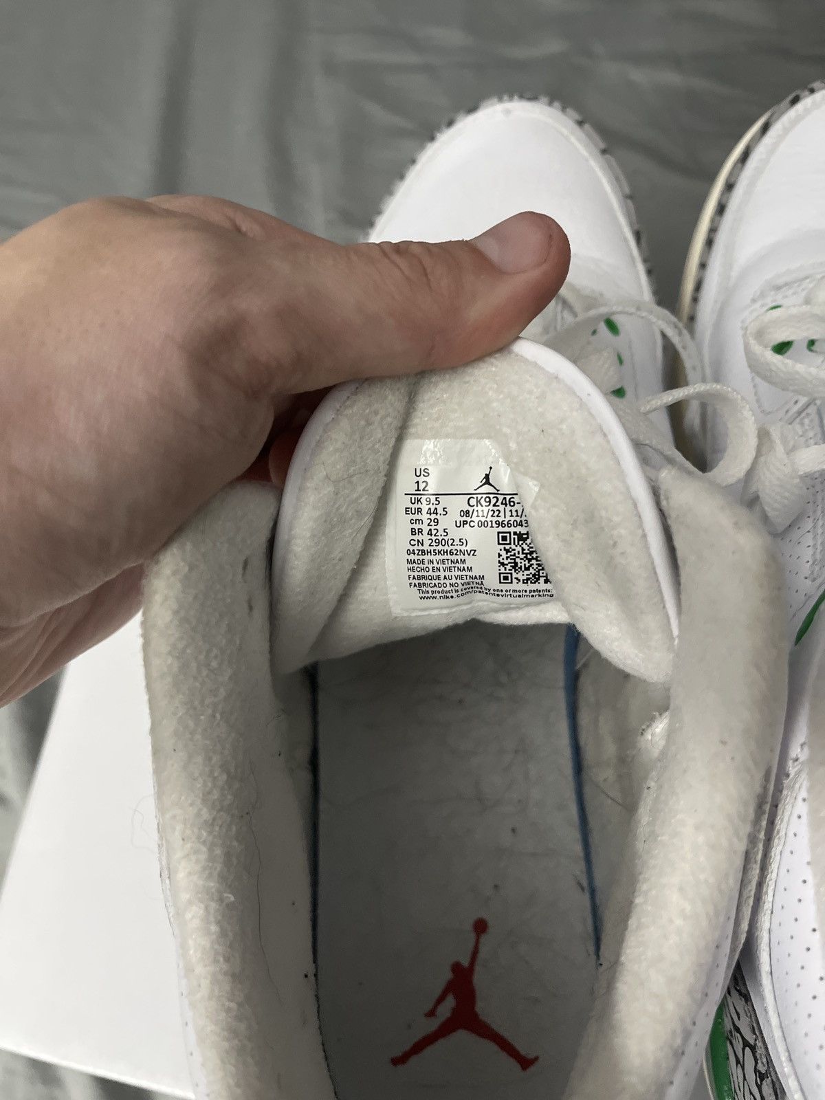 Jordan Brand × Nike WMNS Jordan 3 “Lucky Green” Size US 10.5 / EU 43-44 - 6 Thumbnail