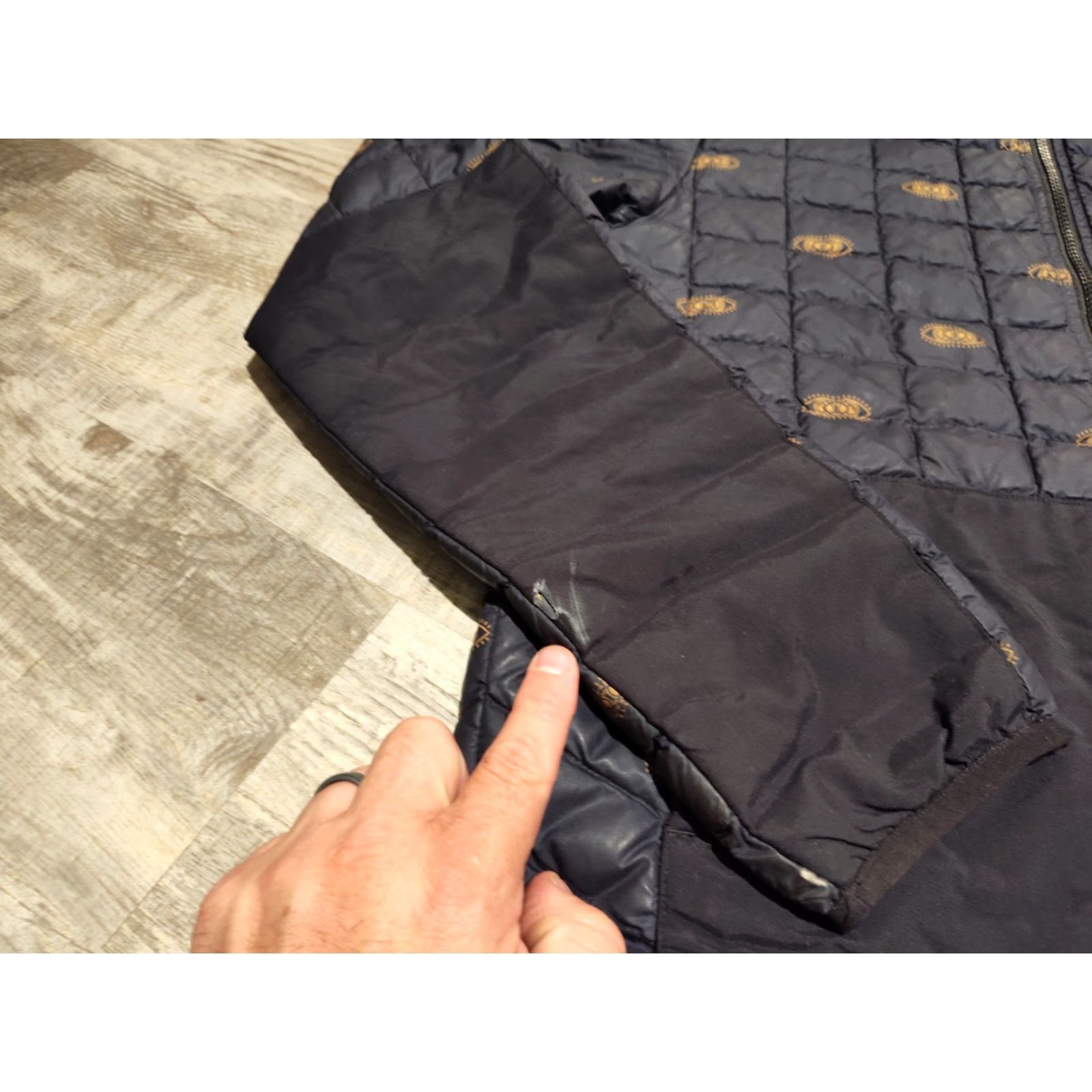 The North Face The North Face Quilted Thermoball Hoodie Jacket Navy Blue Small EUC Size US S / EU 44-46 / 1 - 4 Thumbnail