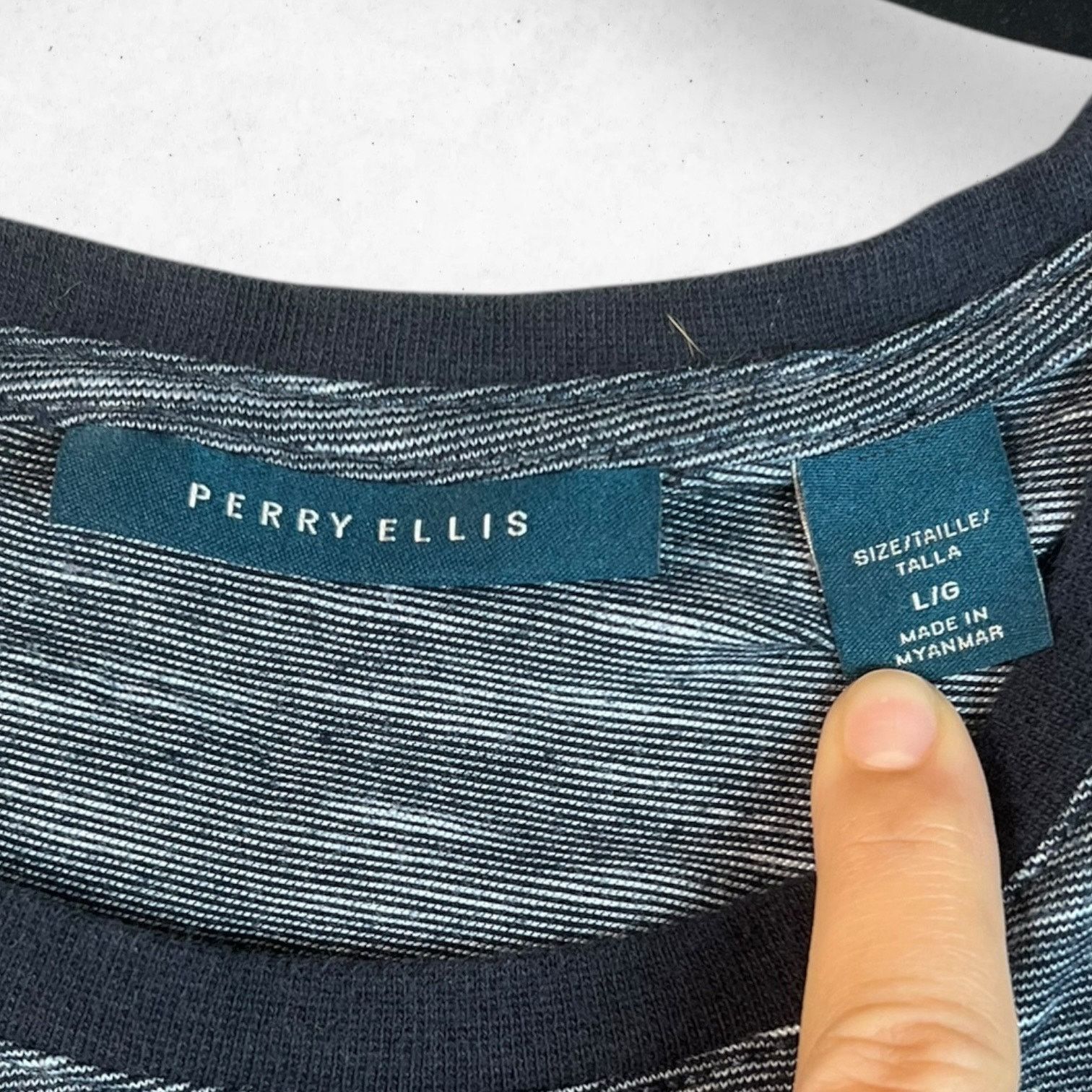 Perry Ellis Perry Ellis Men's L T-Shirt Dark Gray Short Sleeve Crew Neck Size US L / EU 52-54 / 3 - 3 Thumbnail