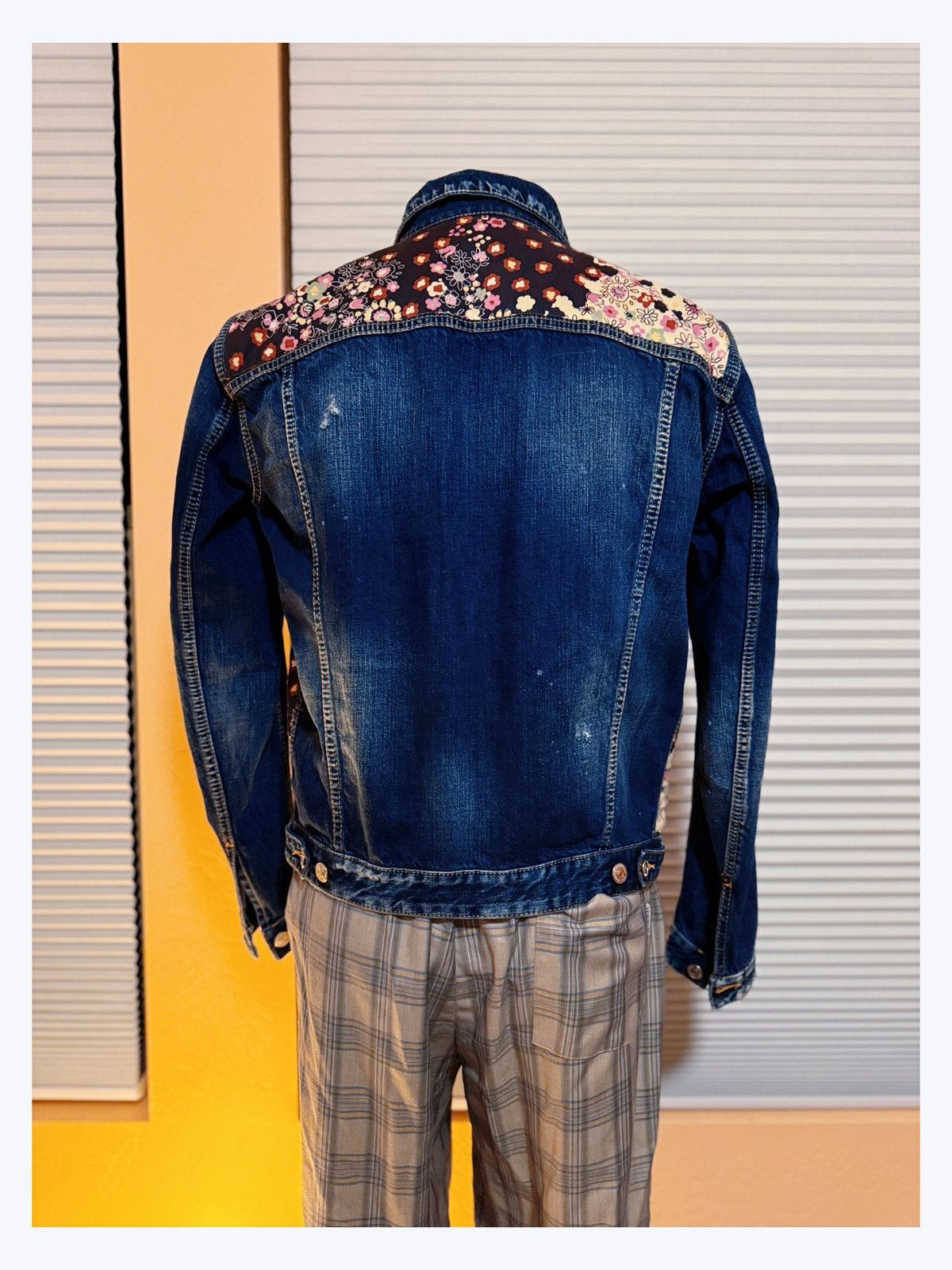 Dsquared2 DSQUARED2 Floral Patchwork Distressed Denim Jacket – Size 48 Size US M / EU 48-50 / 2 - 7 Thumbnail