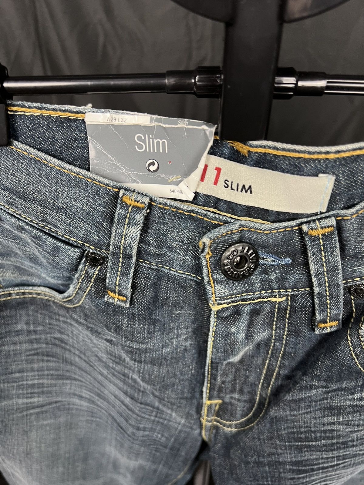 Levi's 🔴 DSWT Levis slim 511 jeans Size US 29 - 7 Thumbnail