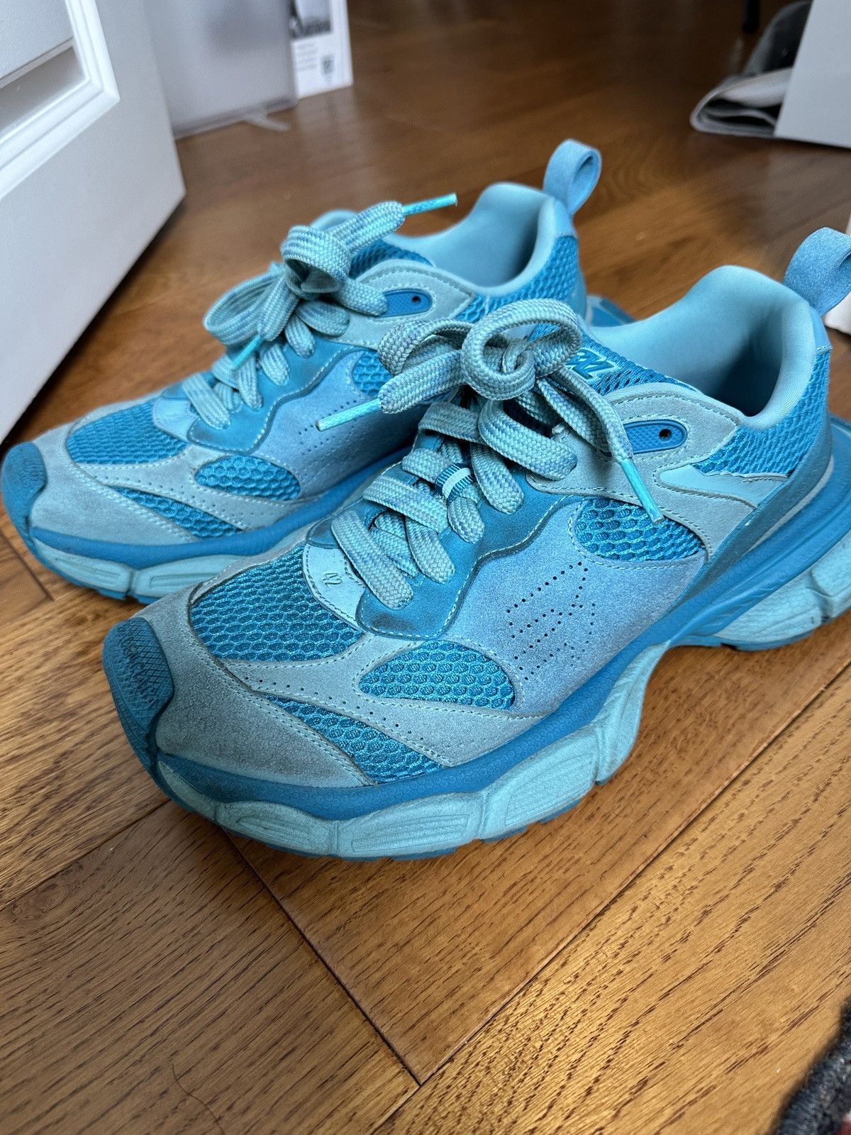 Balenciaga Balenciaga 3xl Size US 9 / EU 42 - 2 Thumbnail