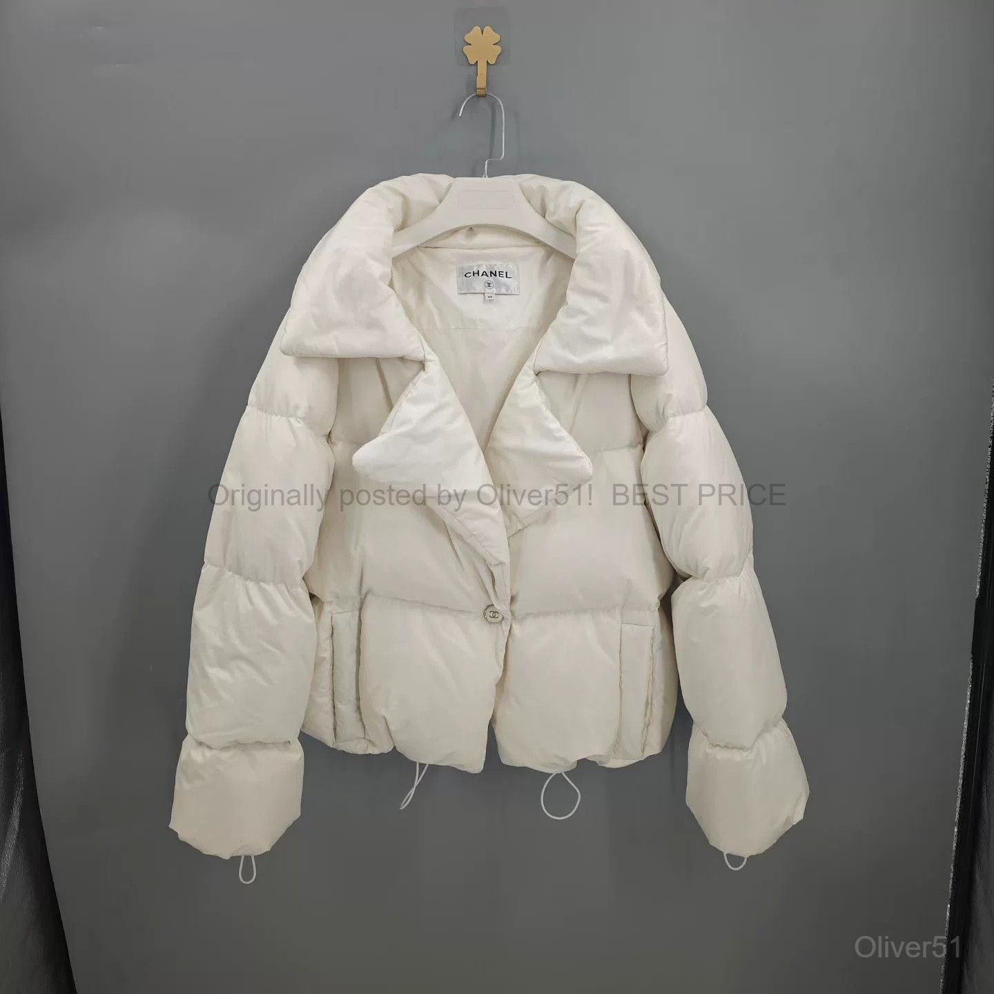 Chanel Chanel Snow Collection White Cloud Lapel BFAJMNO511 Size M / US 6-8 / IT 42-44 - 1 Thumbnail