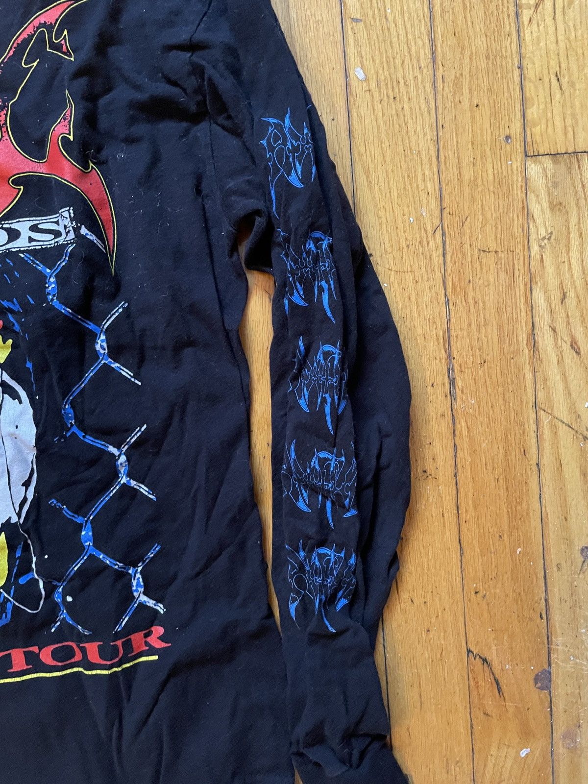 Other Rare Awful Records World Tour 2017 T Shirt Men’s Size L Size US L / EU 52-54 / 3 - 5 Thumbnail