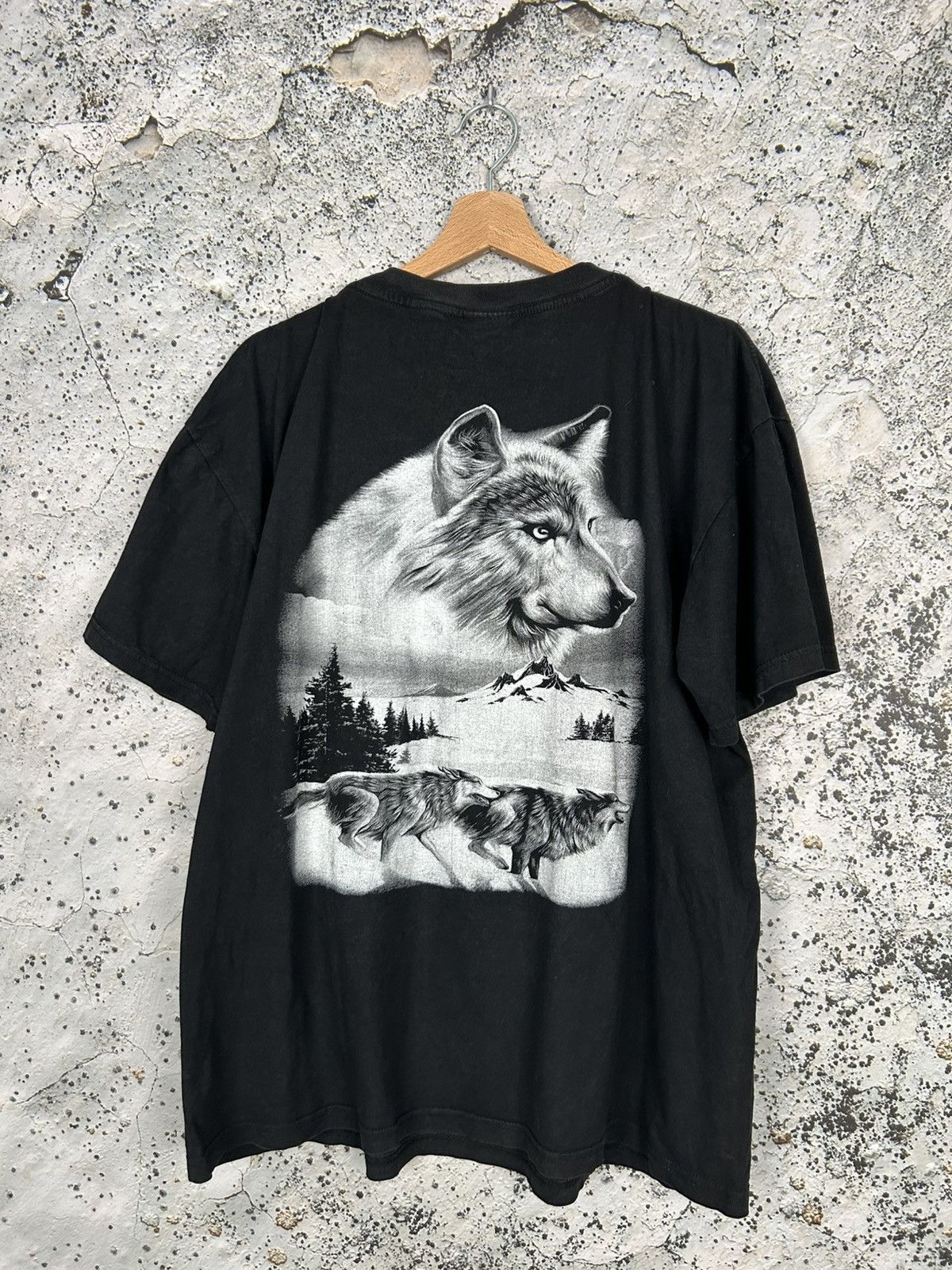 Vintage Vintage Grunge Wolf Animal Graphic Tee 90s Punk Avant Garde Size US XL / EU 56 / 4 - 4 Thumbnail