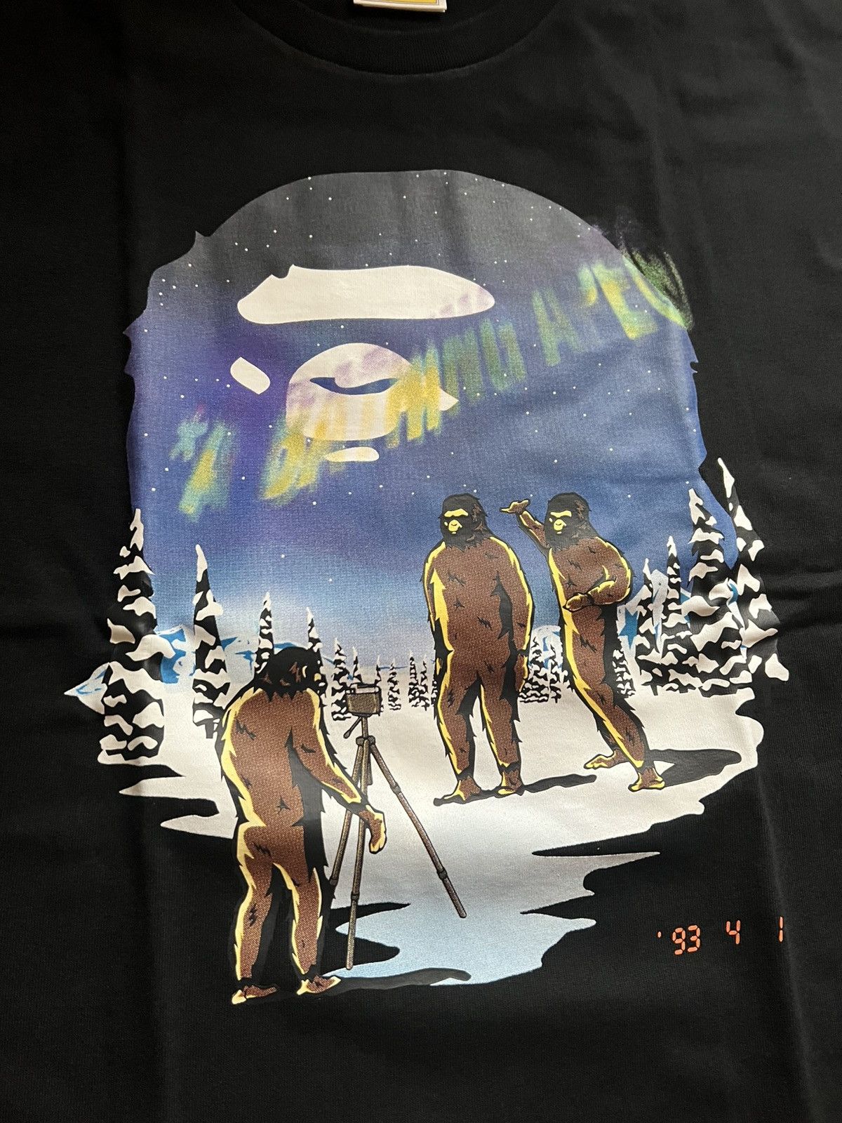 Bape Bape "Aurora" Big Ape Head Tee Size US XL / EU 56 / 4 - 2 Thumbnail