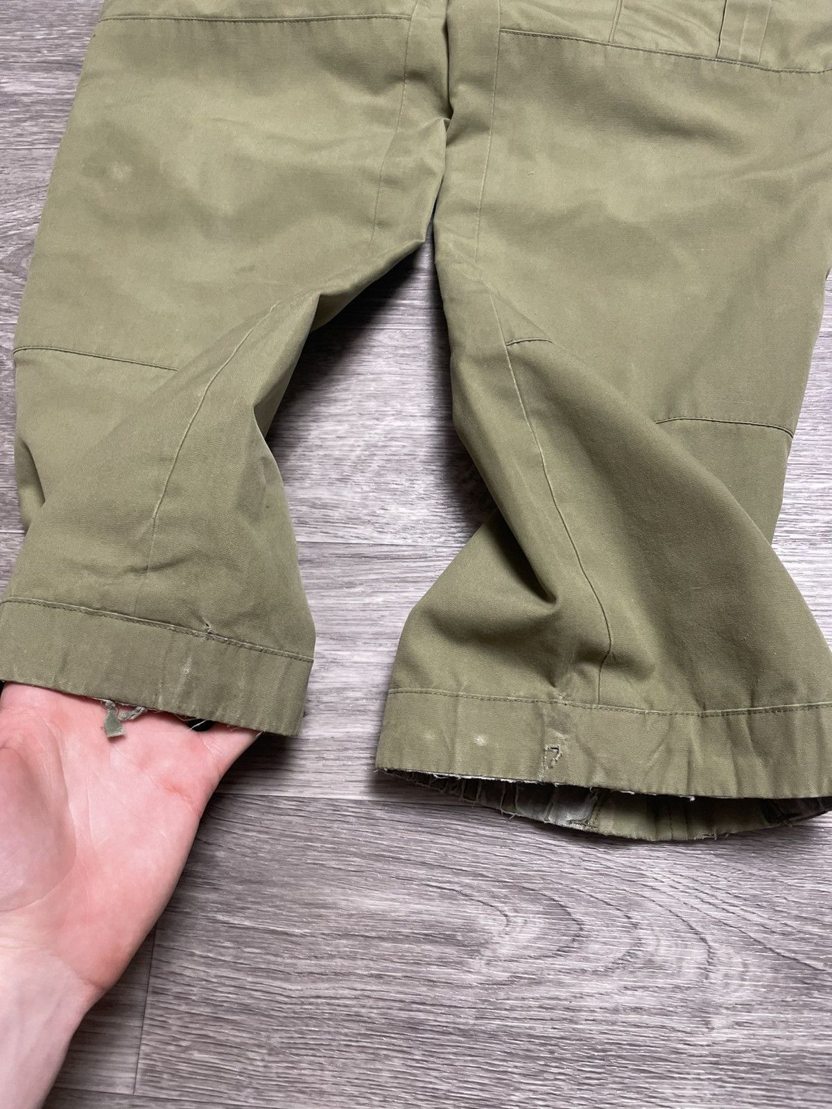 Fjallraven Vintage Fjallraven Khaki Cargo Pants Outdoor 90s Size US 29 - 9 Thumbnail