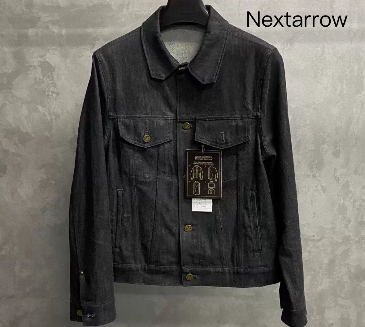 Louis Vuitton Louis Vuitton's latest black dark hanging denim jacket Size US S / EU 44-46 / 1 - 1 Thumbnail