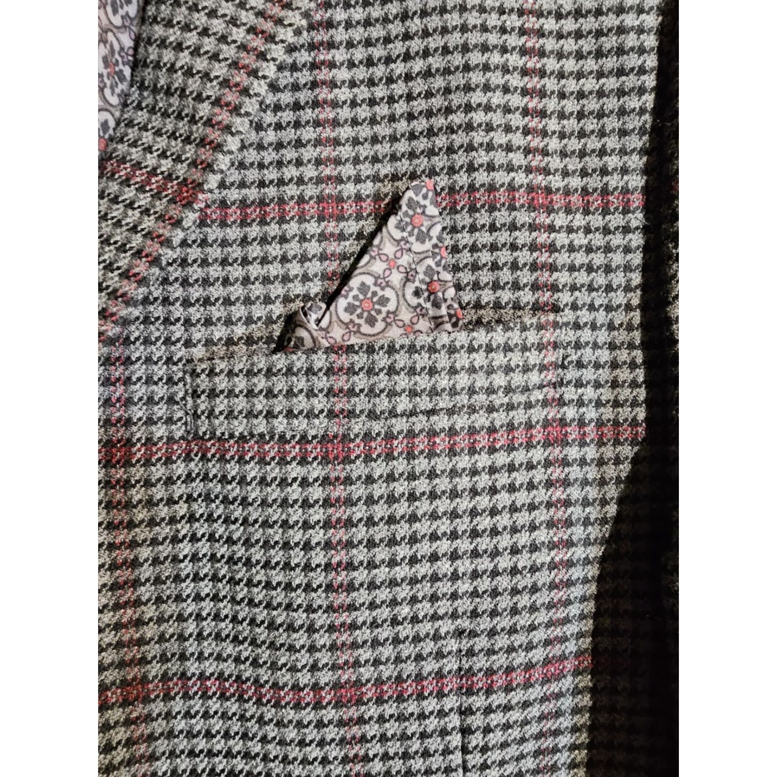 Vintage Paisley & Gray Blazer Slim Fit Gray & Maroon Check Plaid Two Button Men's 46 Reg Size 46R - 6 Thumbnail