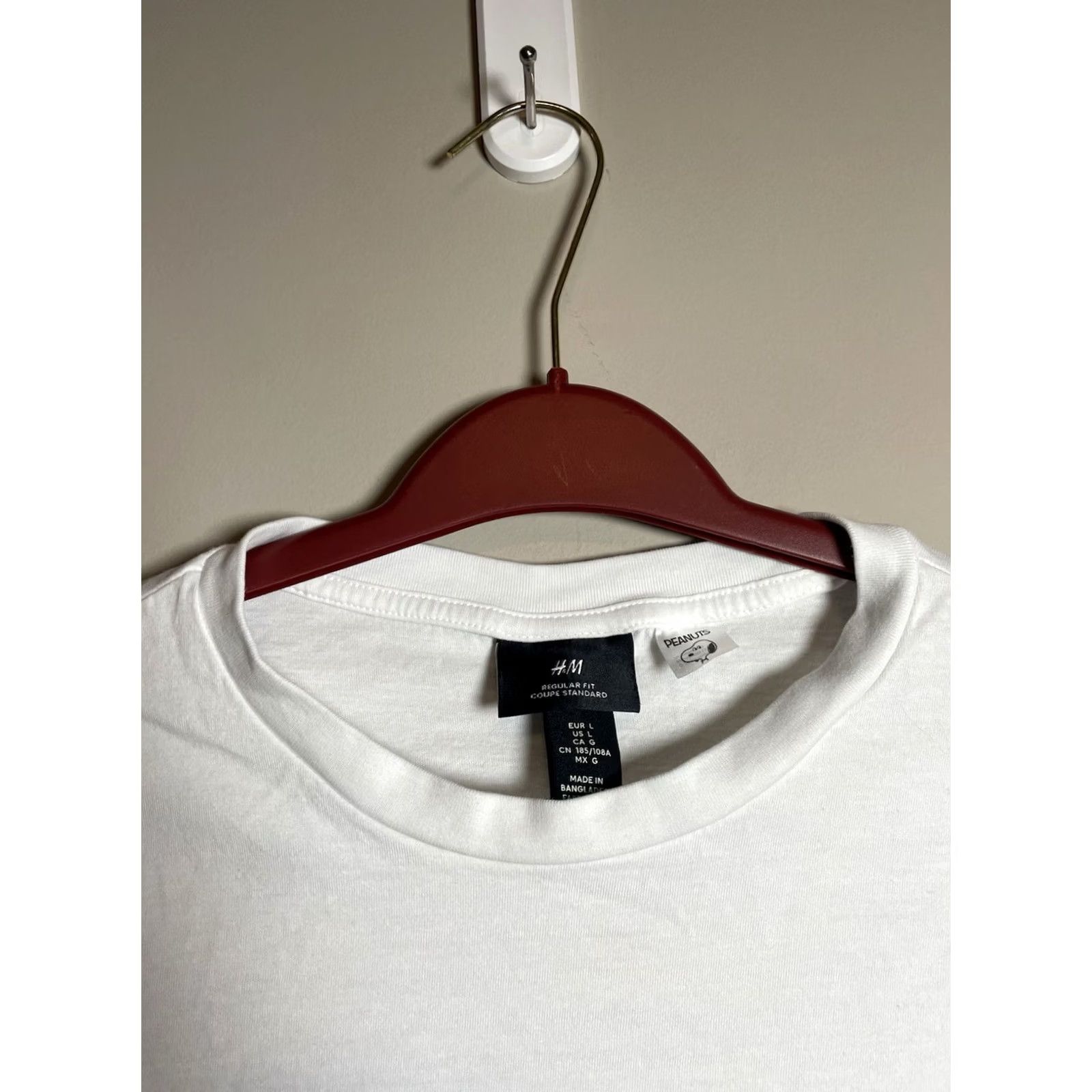 Peanuts VINTAGE Peanuts Snoopy Smiley Face Graphic Shirt Men L White 27" 20" Pit Snoopy Shirt Mens L White Size US L / EU 52-54 / 3 - 4 Thumbnail