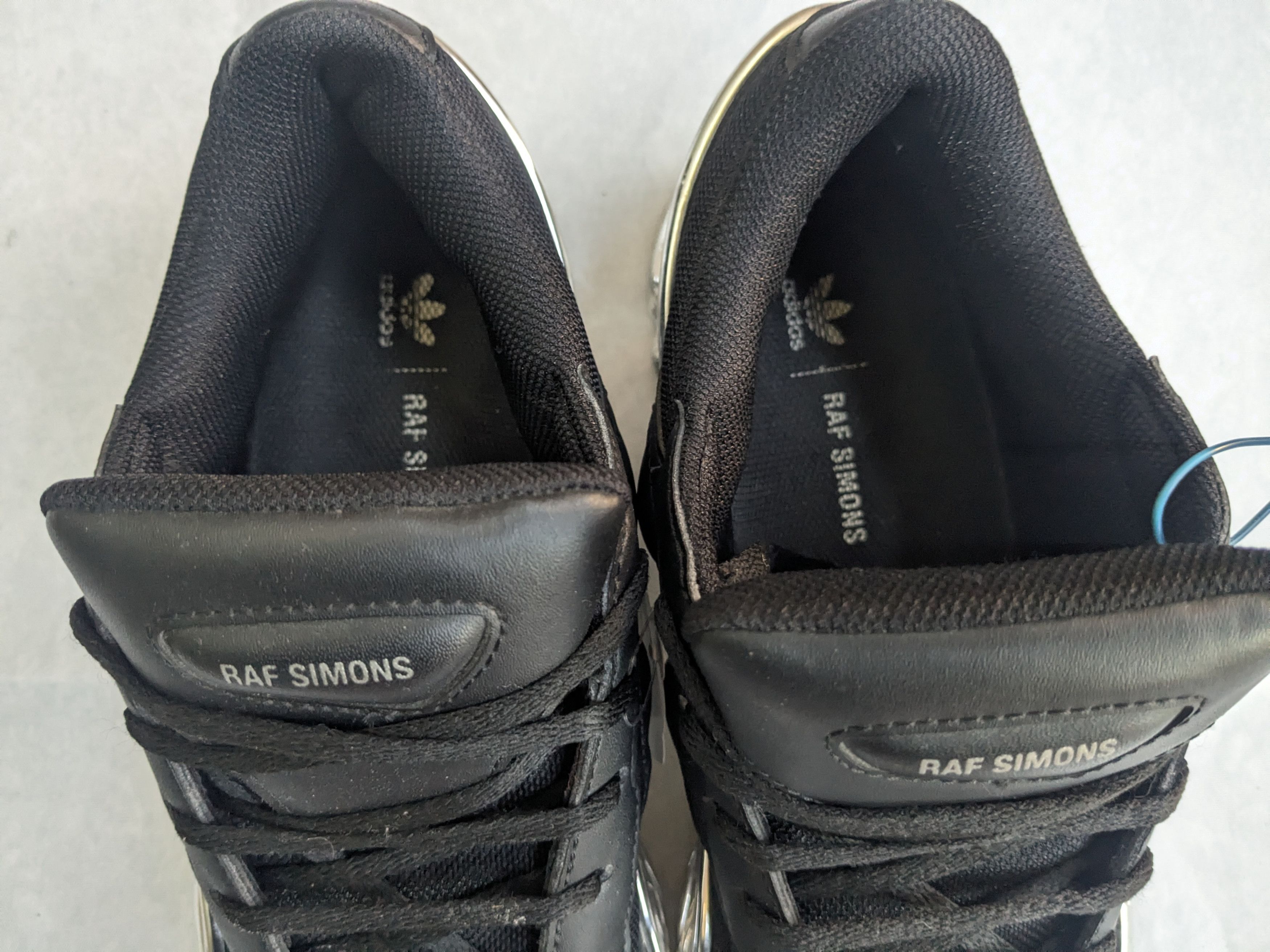 Raf Simons Adidas x Raf Simons Ozweego Mirrored Black Silver EE7944 Size US 9 / EU 42 - 8 Thumbnail