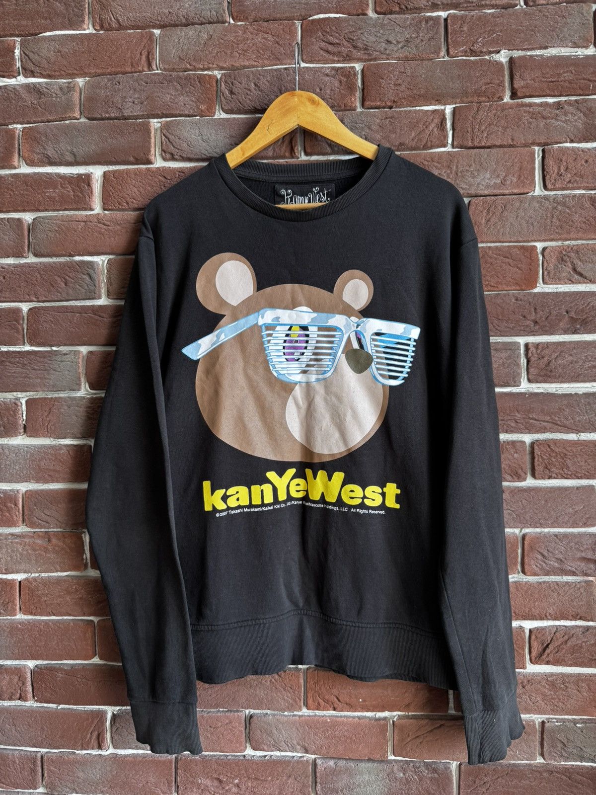 Kanye West Kanye West Merchendise Og Light Crewneck Takashi Murakami Size US L / EU 52-54 / 3 - 1 Thumbnail