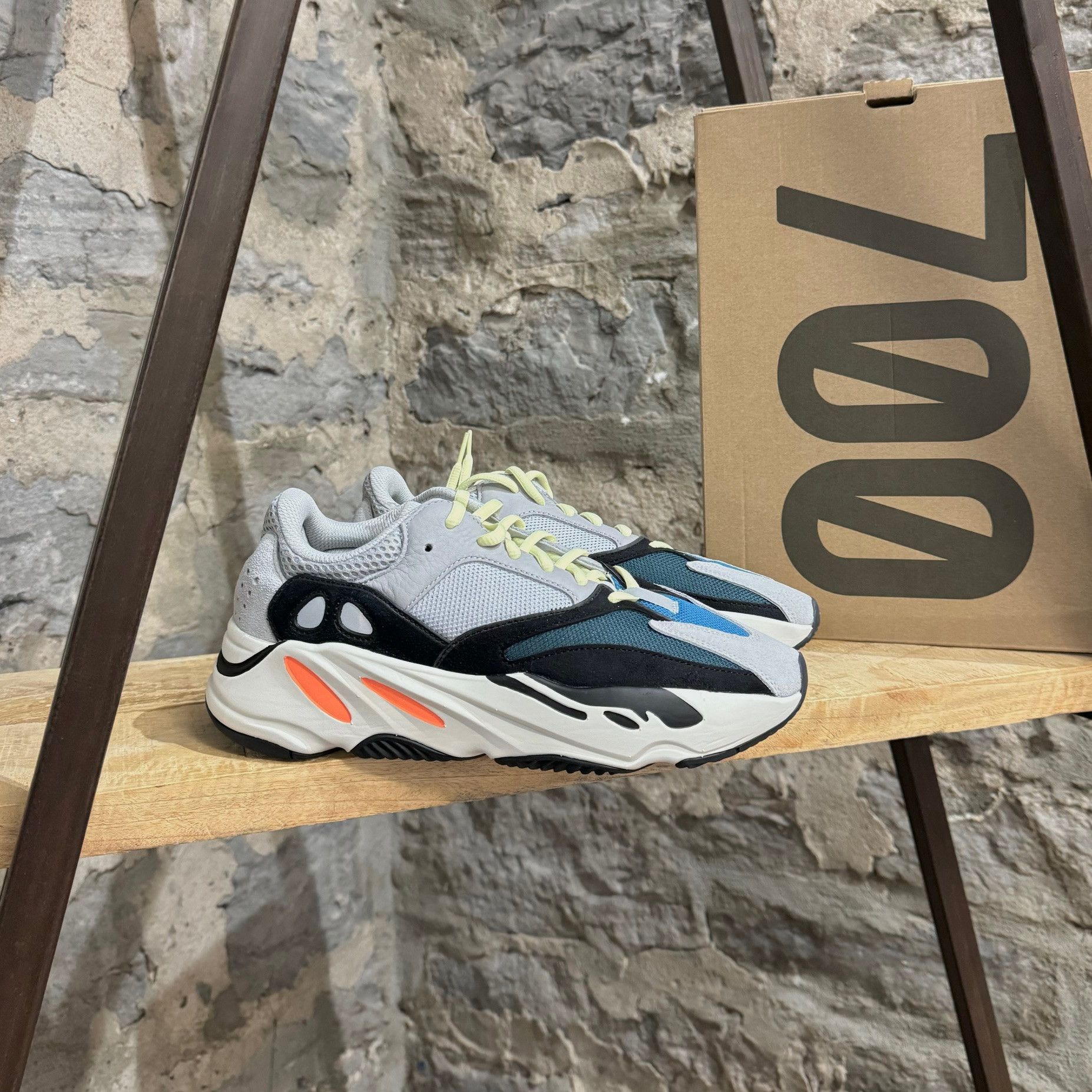 Adidas yeezy 700 grailed hotsell