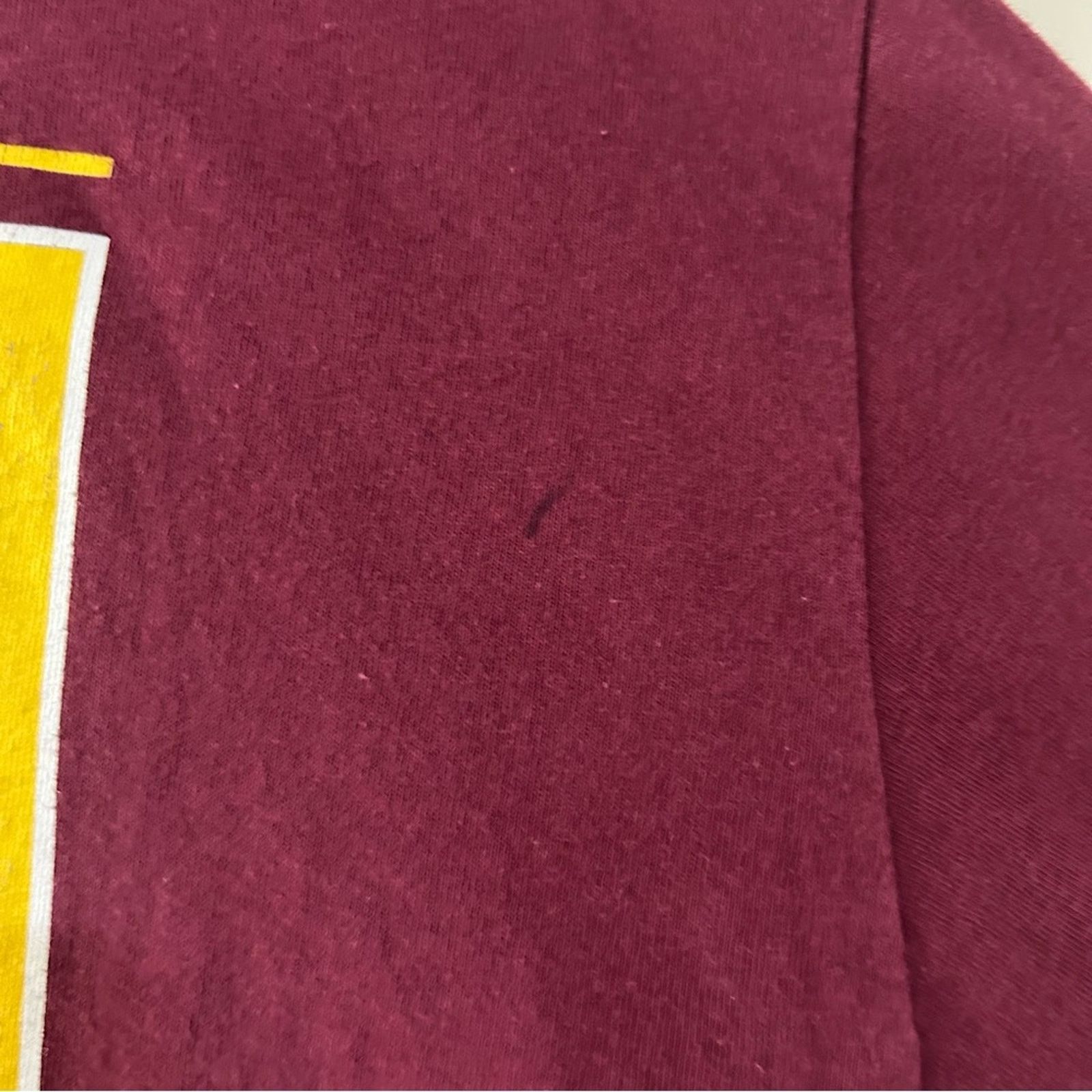 Gildan 2015 Cleveland Cavaliers All In NBA Finals Shirt Size US XL / EU 56 / 4 - 5 Thumbnail