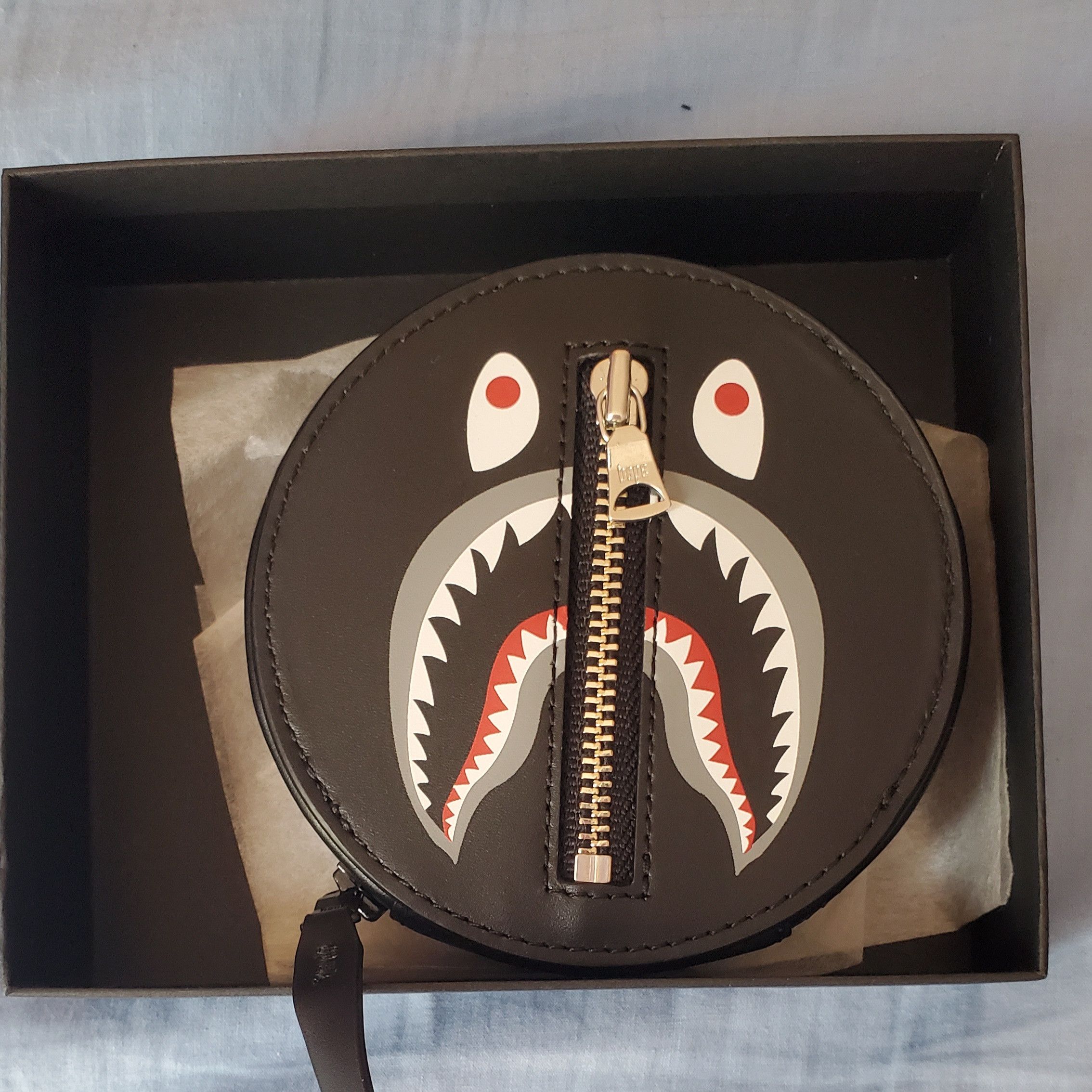 Bape Black leather shark face zip pouch Size ONE SIZE - 2 Thumbnail