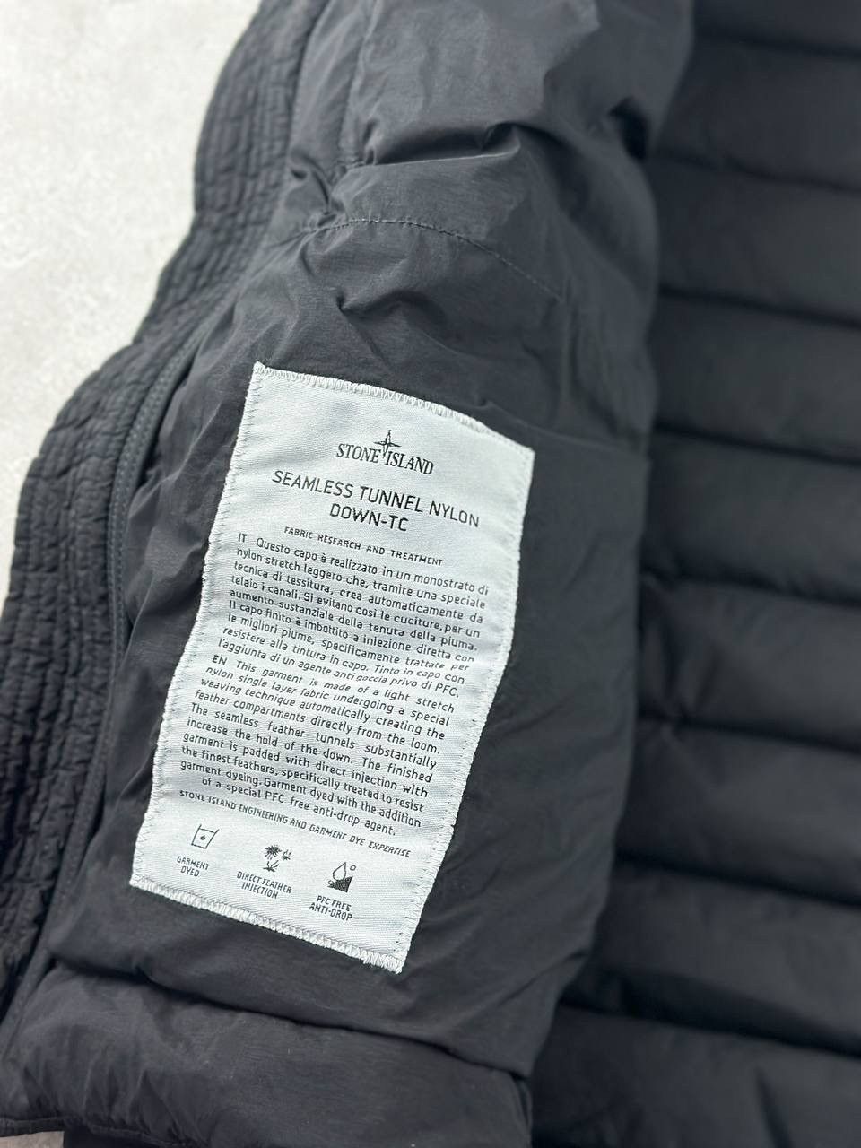 Stone Island Stone island vests Size US L / EU 52-54 / 3 - 7 Thumbnail