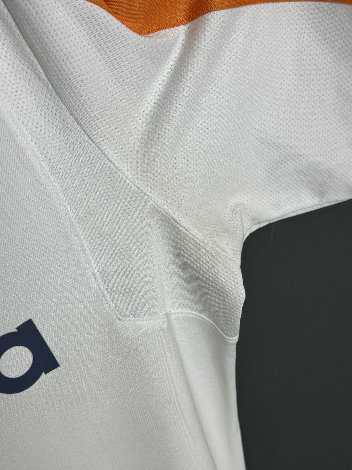 Umbro Hull City 17/18 Away Football Jersey Size US L / EU 52-54 / 3 - 11 Thumbnail