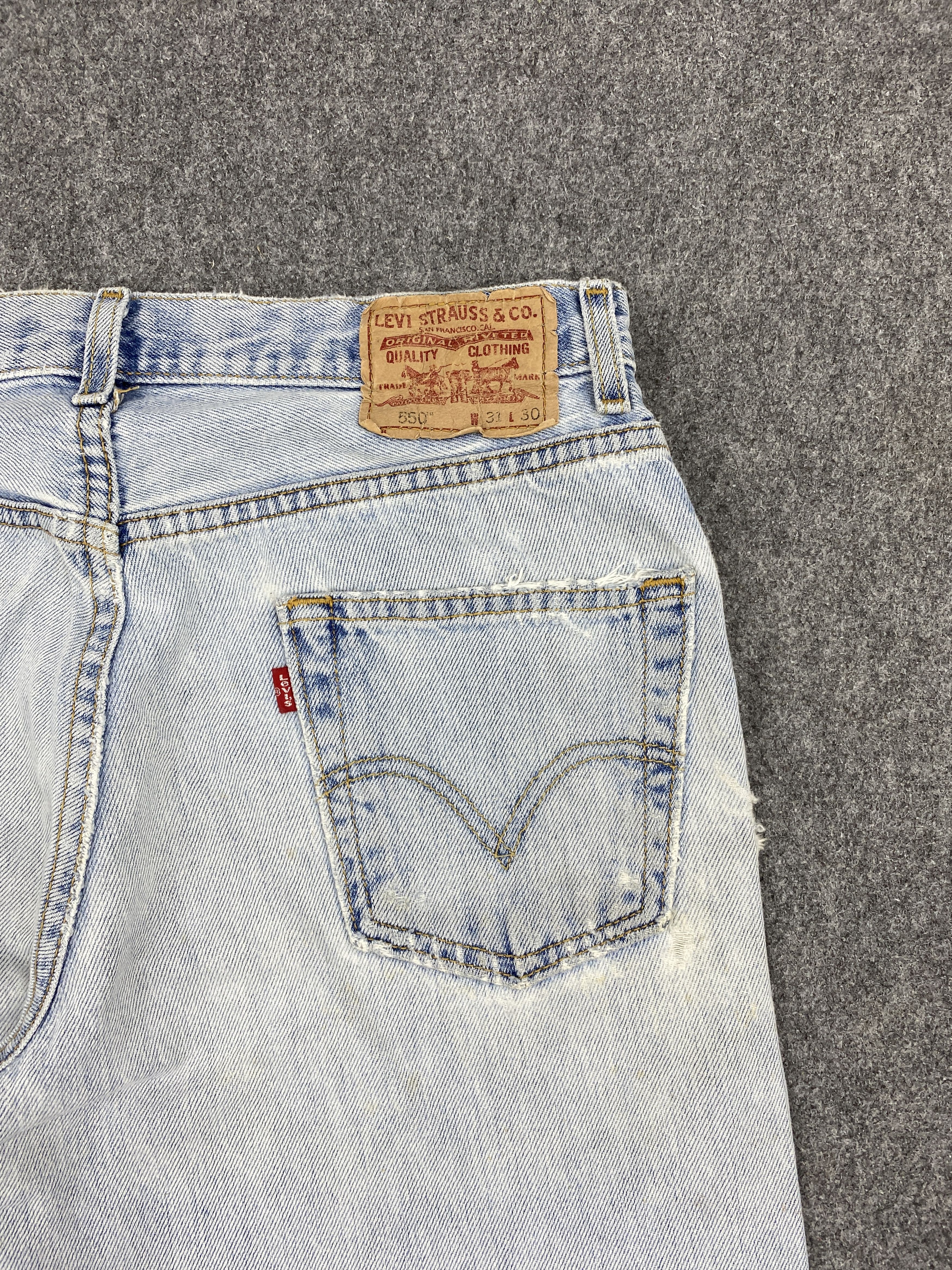 Levi's × Vintage Distressed Vintage Levis 550 Light Blue Washed Jeans Size US 31 - 15 Thumbnail