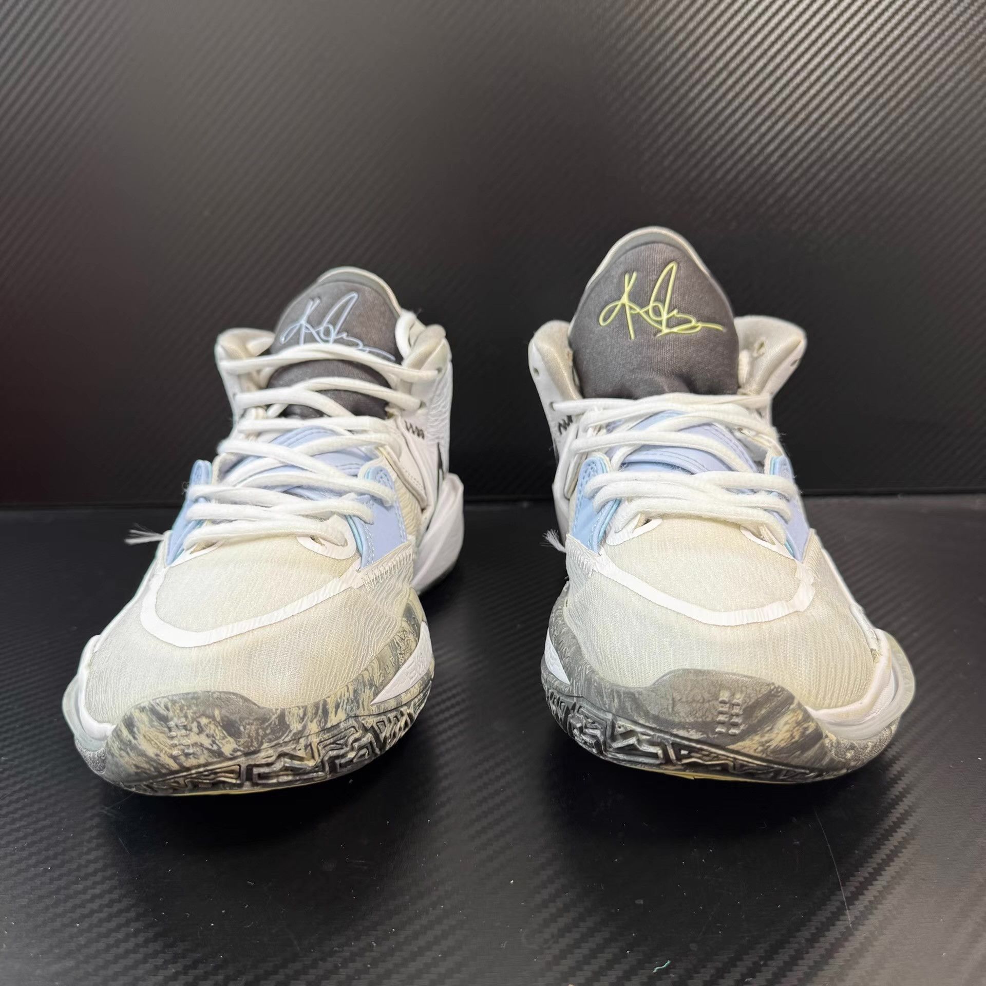 Nike Nike Kyrie 8 Infinity White Ice Blue Mid-top. Q10 Size US 8 / EU 41 - 2 Thumbnail
