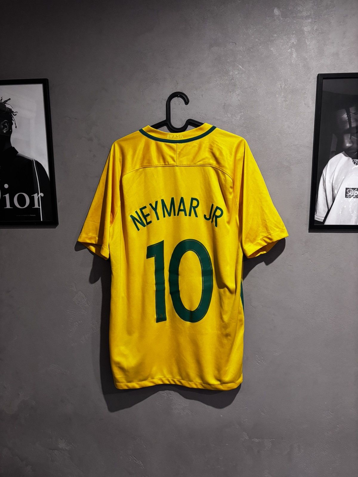 Nike Nike vintage brazil football jersey Neymar Jr 10 Size US L / EU 52-54 / 3 - 7 Thumbnail