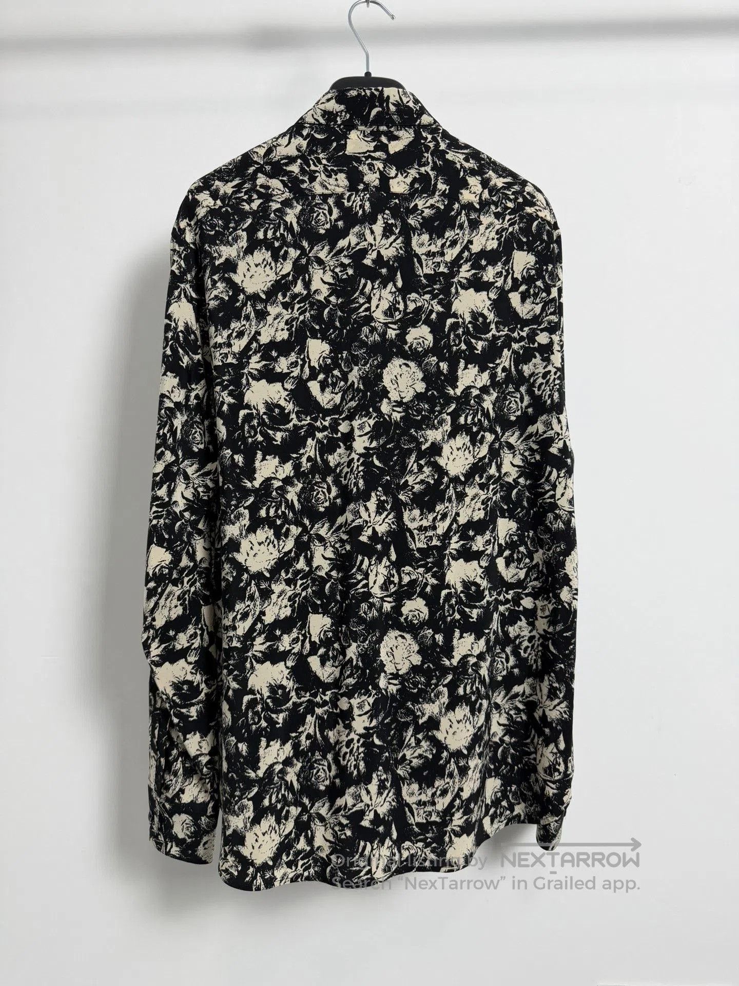 Saint Laurent Paris Saint Laurent Silk Rose Shirt. Size S / US 4 / IT 40 - 2 Thumbnail