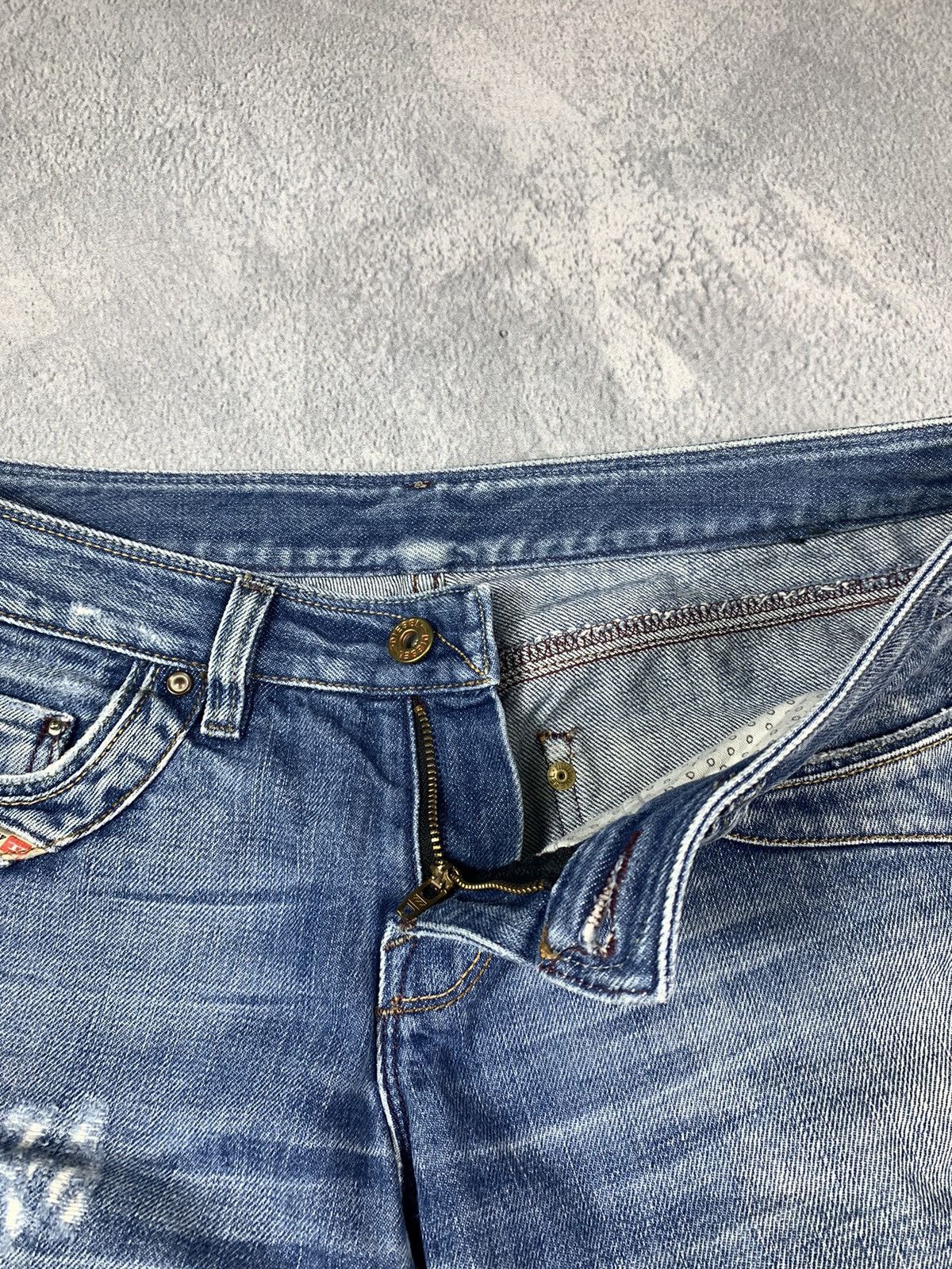 Diesel × Vintage Vintage 90s Diesel low rise faded distressed denim jeans Size 29" - 4 Thumbnail