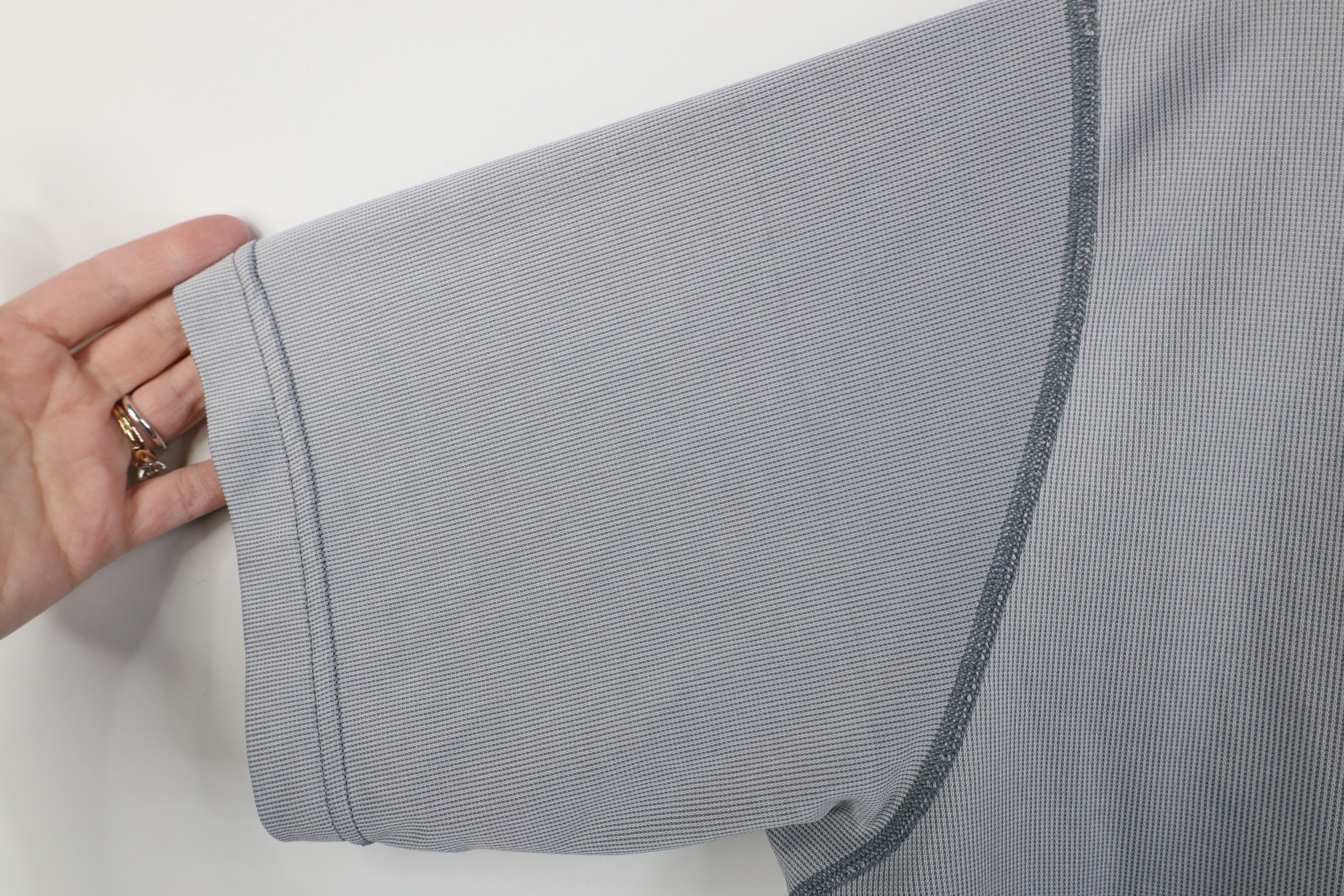 Patagonia Vintage Patagonia Capilene Thermal Knit T-Shirt Gray USA Size US L / EU 52-54 / 3 - 8 Thumbnail