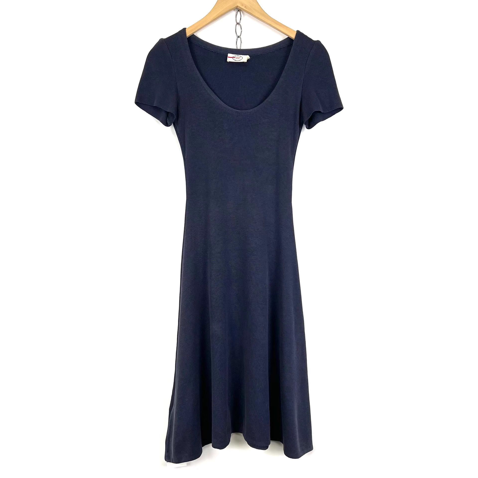 Prada Prada Black Solid Slim-Fit Short Sleeve Dress K12 Size S / US 4 / IT 40 - 4 Thumbnail