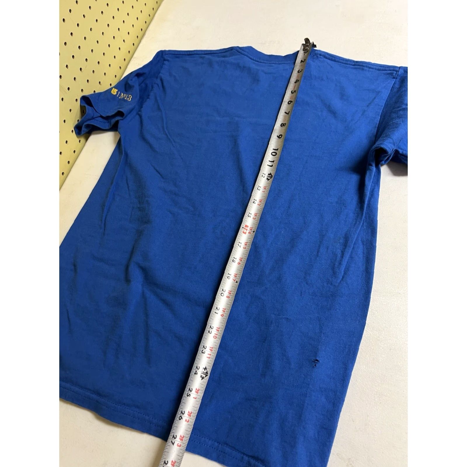 Burton BURTON T-Shirt Men M Blue Cotton Logo Crew Neck Short Sleeve California Outdoor Angels Hole Back Vintage: No (Note: Hole) Size US M / EU 48-50 / 2 - 7 Thumbnail