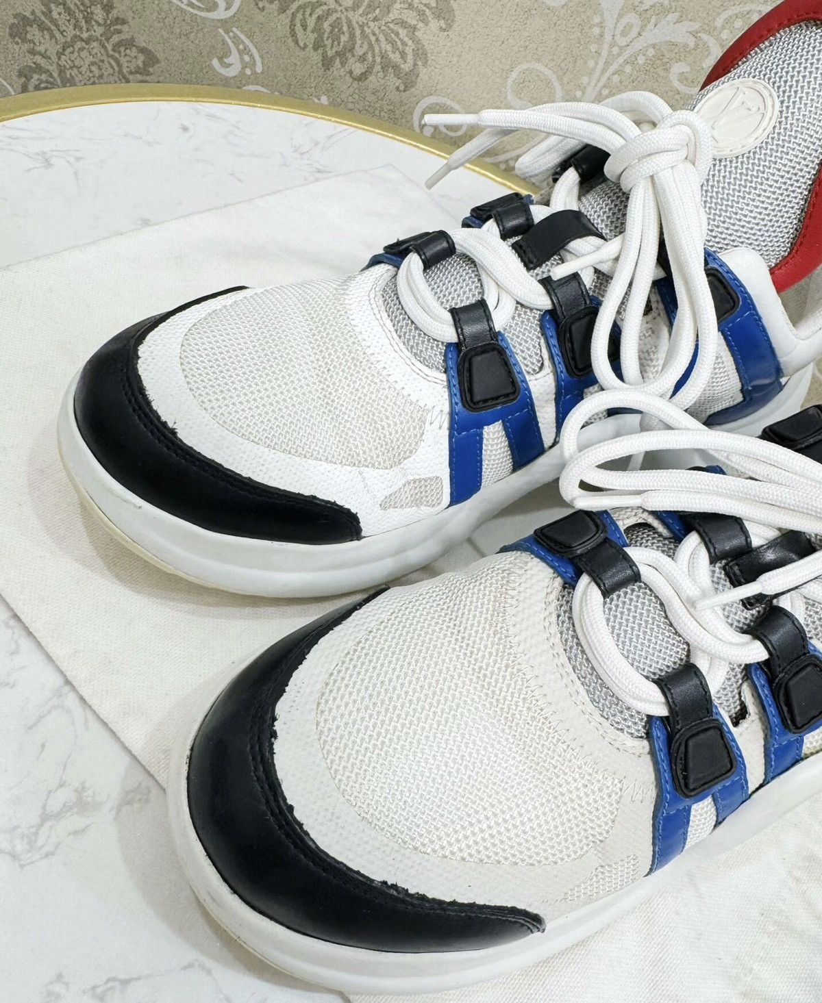Louis Vuitton Louis Vuitton Lv sneakers Size US 7.5 / EU 40-41 - 2 Thumbnail