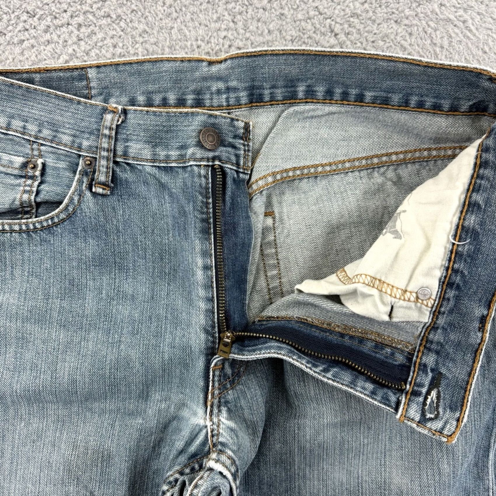 Levi's VINTAGE Levi’s 559 Jeans Mens 33x30 Gray Loose Straight Bootcut Baggy Outdoor Cargo Pocket 501 Levi's 500 Series Mens Jeans Size US 33 - 4 Thumbnail