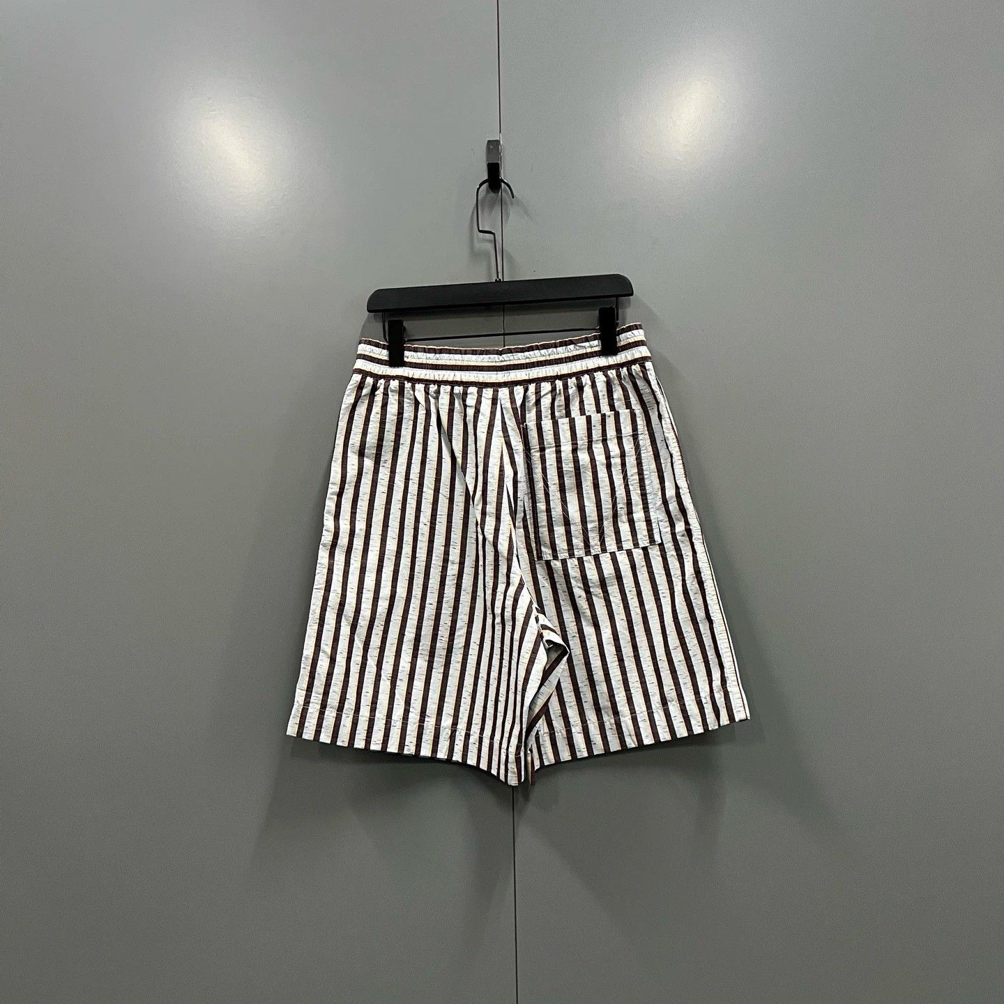 Bottega Veneta Bottega Veneta (BV) 2025 Striped Shorts, Size 26" / US 2 / IT 38 - 2 Thumbnail