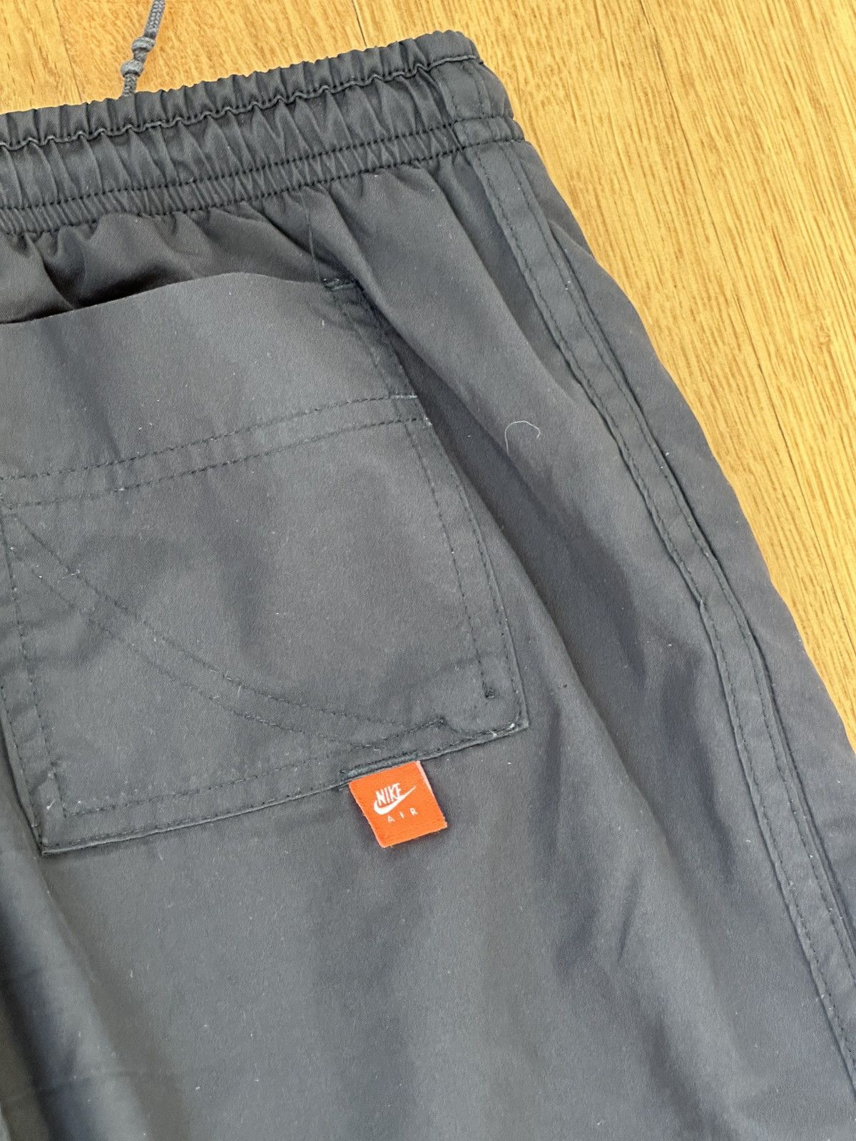 Nike Vintage Nike Baggy Pants Swoosh Logo Black Fit Y2K Size US 34 / EU 50 - 13 Thumbnail