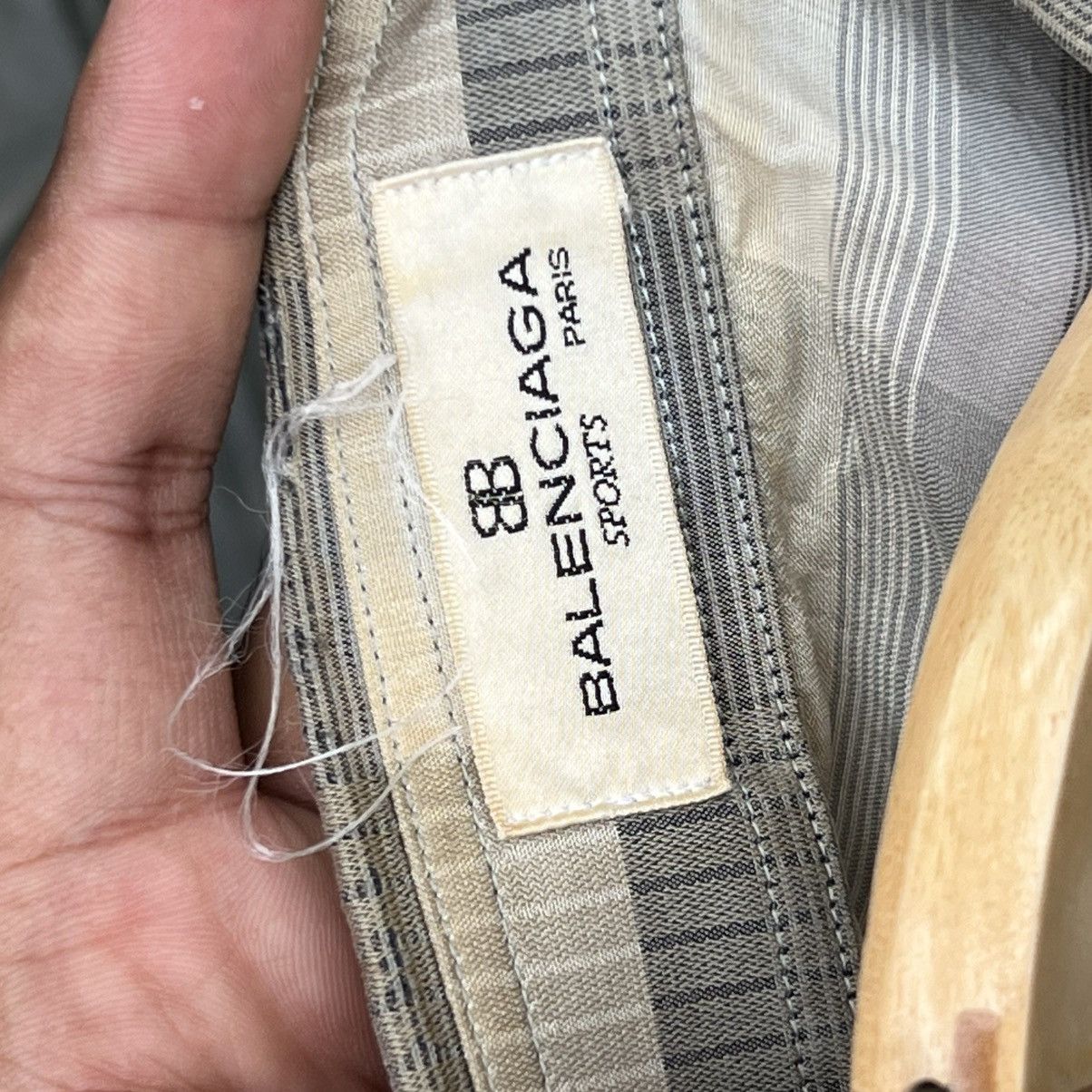 Balenciaga “VINTAGE” BALENCIAGA SPORTS BUTTON UP SHIRTS Size US L / EU 52-54 / 3 - 15 Thumbnail