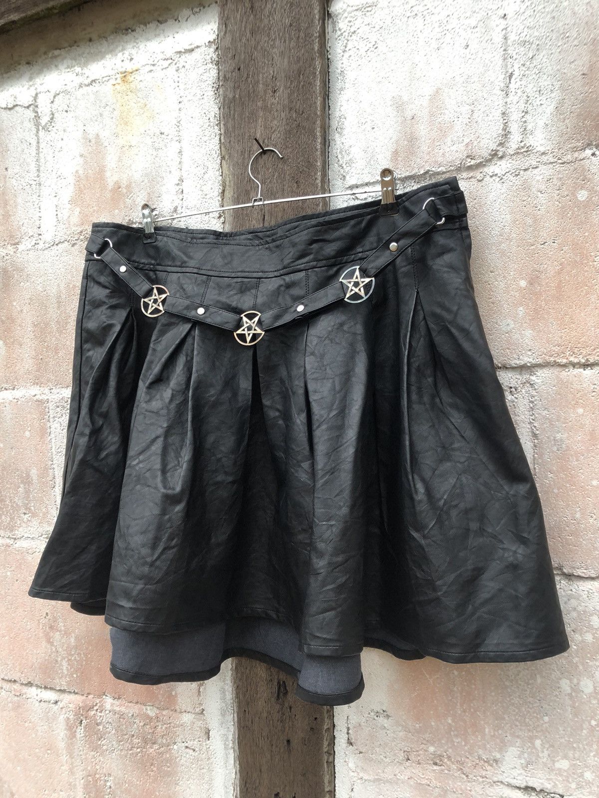 Designer × Seditionaries Gothic/Punks Widow Design Mini Skirt Leather Size 40" / US 18 - 3 Thumbnail