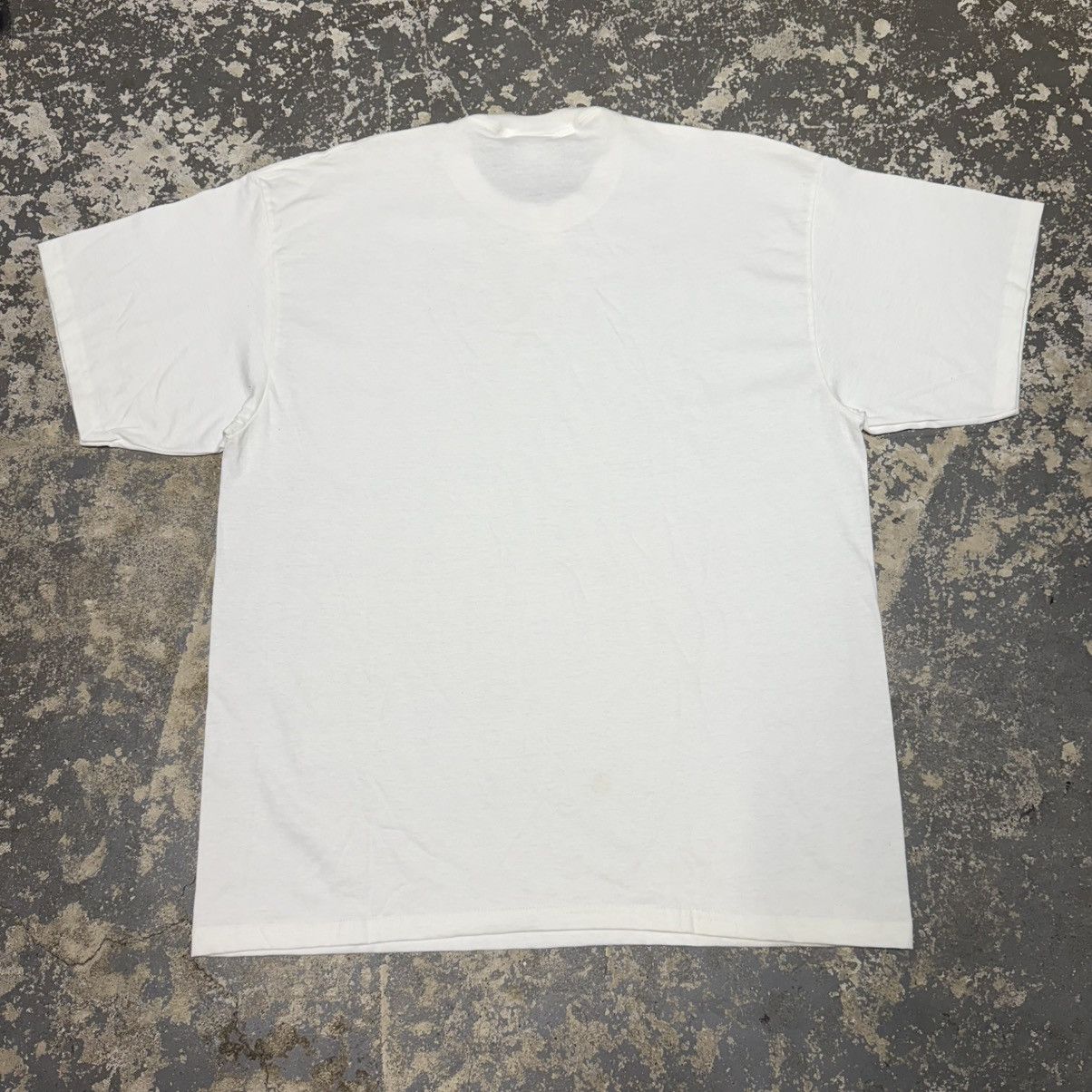 Nike Vintage Nike White Blank No Swoosh 90s Tshirt USA Size US L / EU 52-54 / 3 - 10 Thumbnail