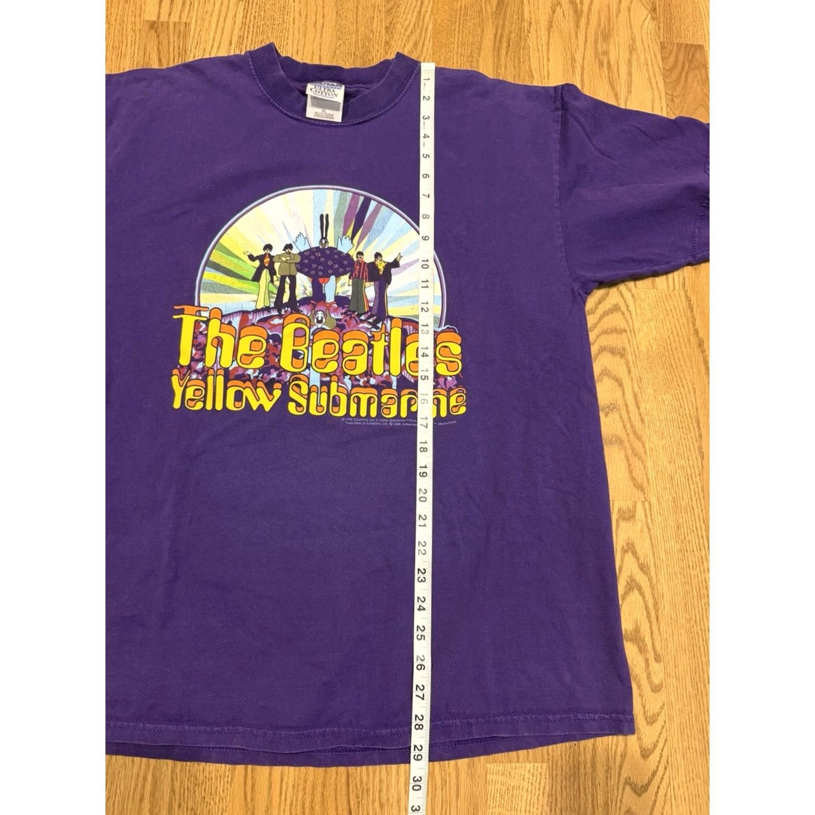 Gildan VINTAGE The Beatles Yellow Submarine Concert Tour Band T Shirt Size XL Vtg 1999 Size US XL / EU 56 / 4 - 6 Thumbnail