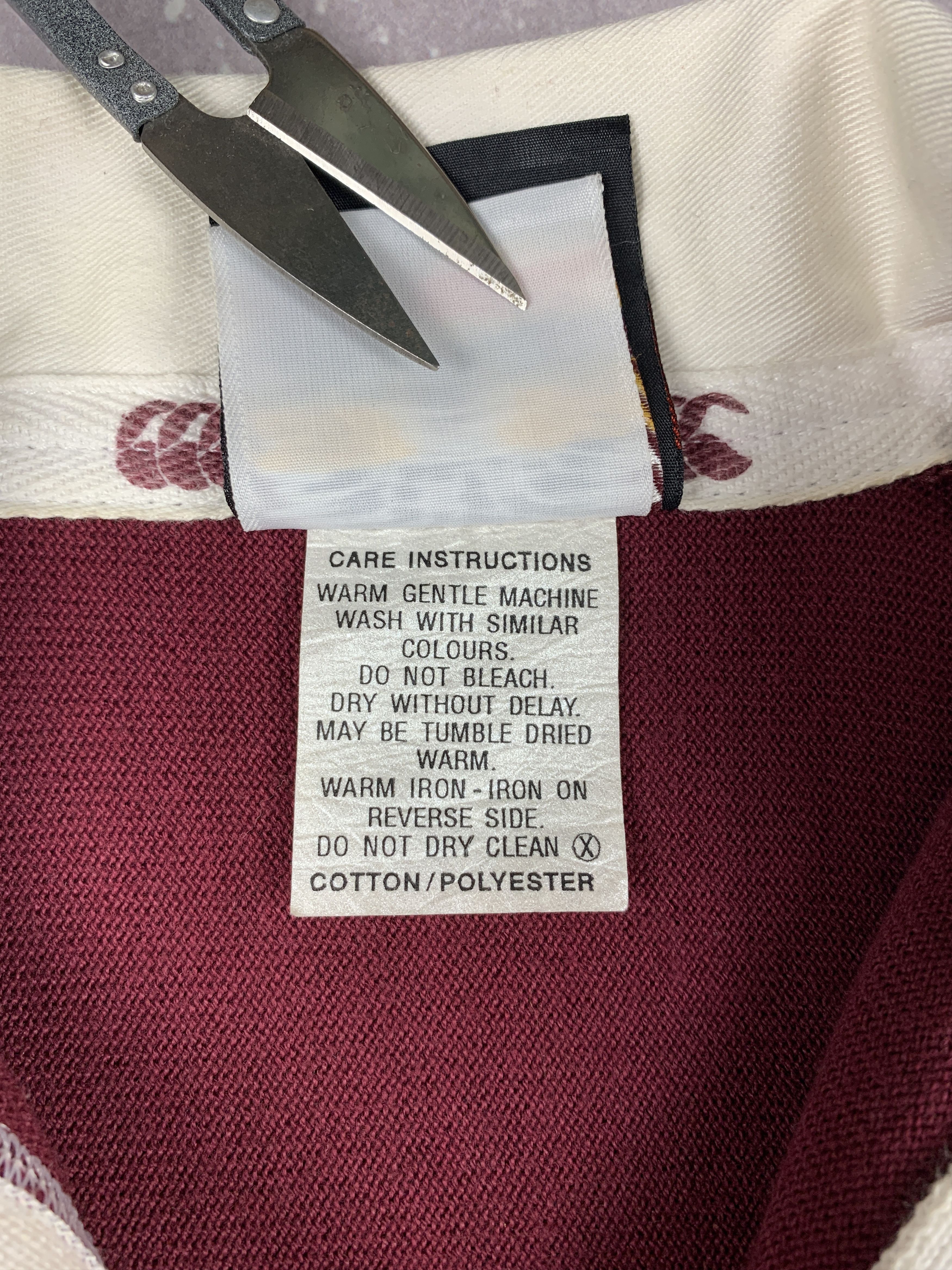 Canterbury of New Zealand 1998 90s Queensland State of Origin Canterbury Rugby Jersey Size US S / EU 44-46 / 1 - 9 Thumbnail