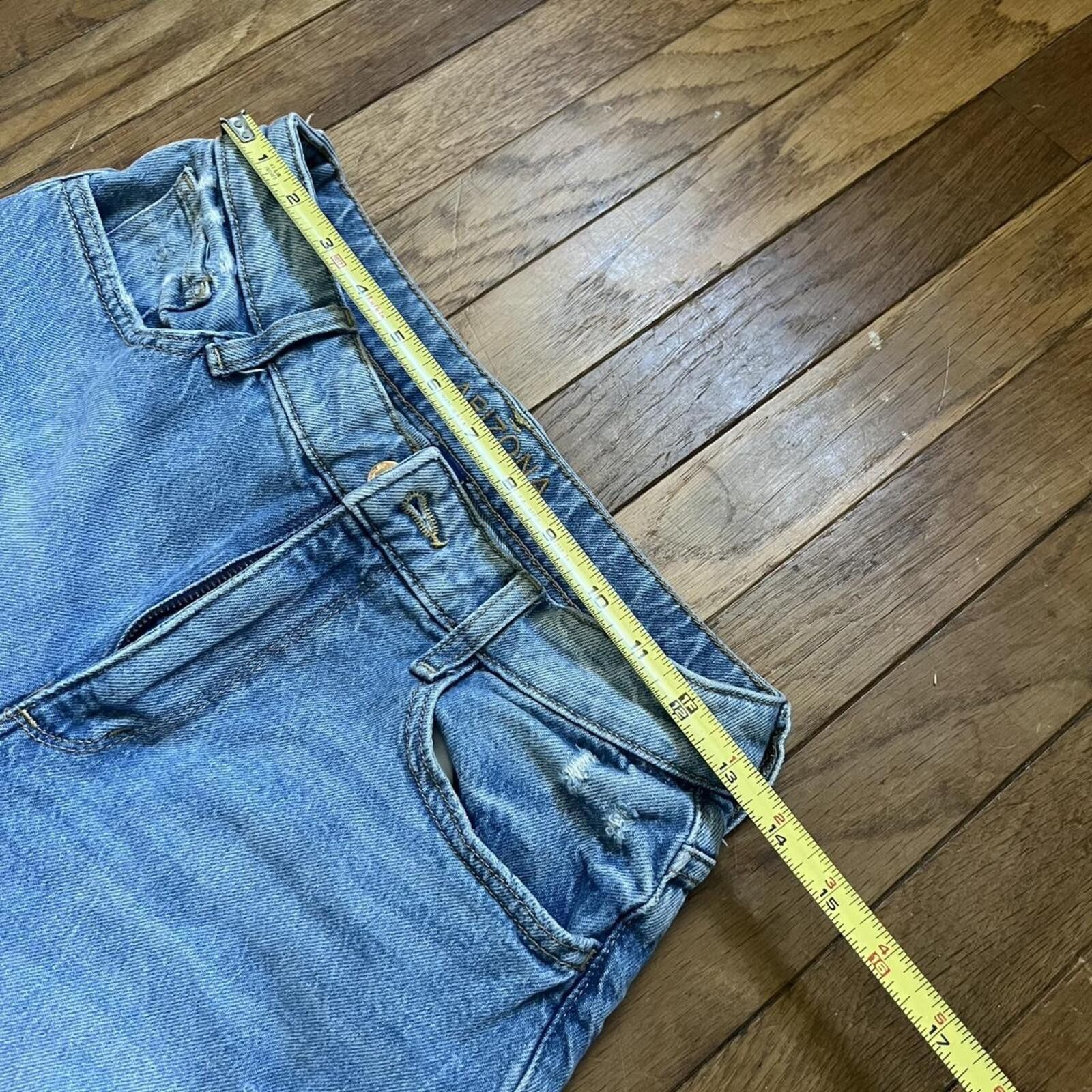 Arizona Jean Co. distressed high waisted mom jeans Size 30" / US 8 / IT 44 - 3 Thumbnail