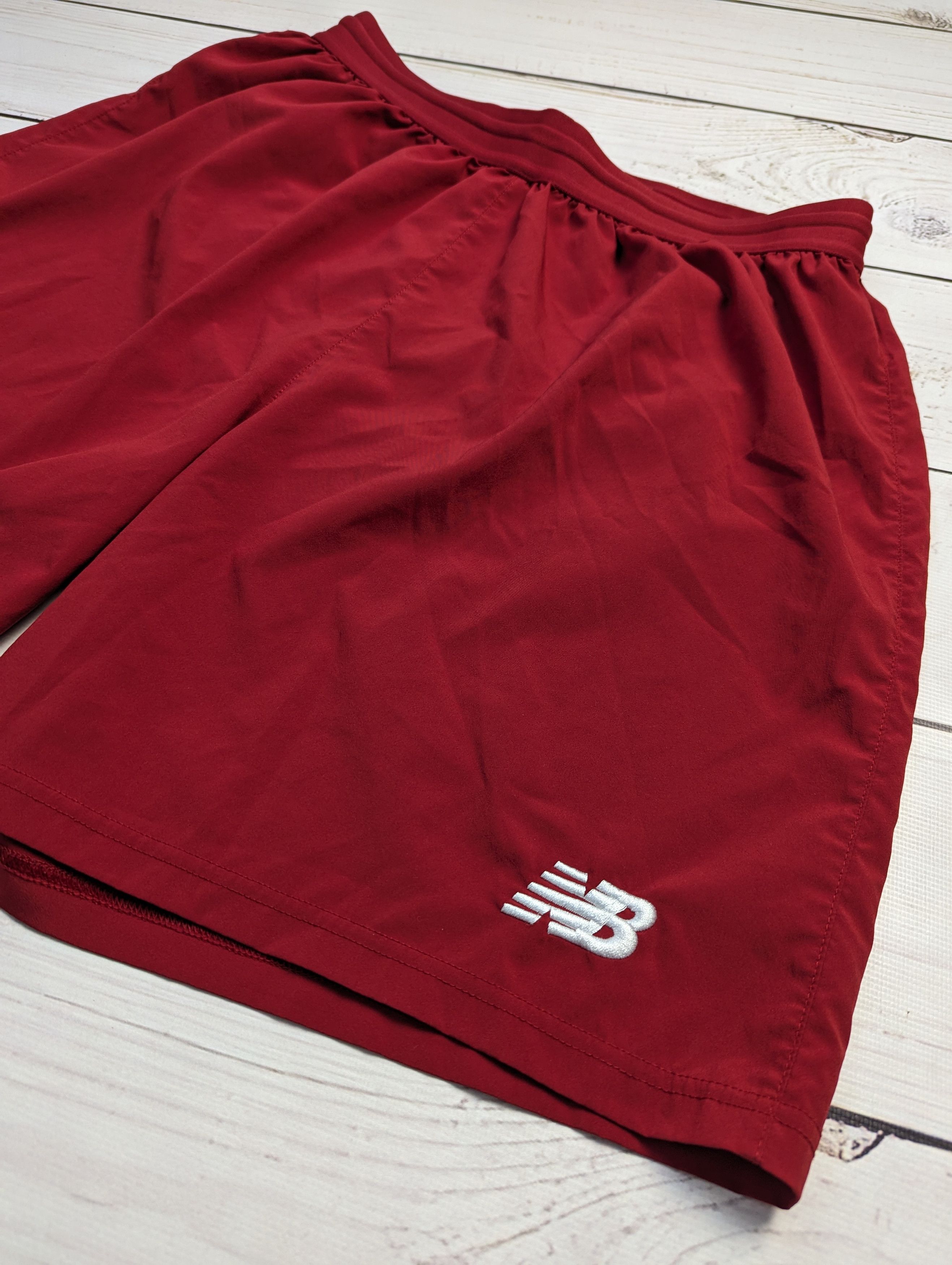 New Balance New Balance Liverpool FC 2017 football soccer shorts size XL Size US 38 / EU 54 - 2 Thumbnail