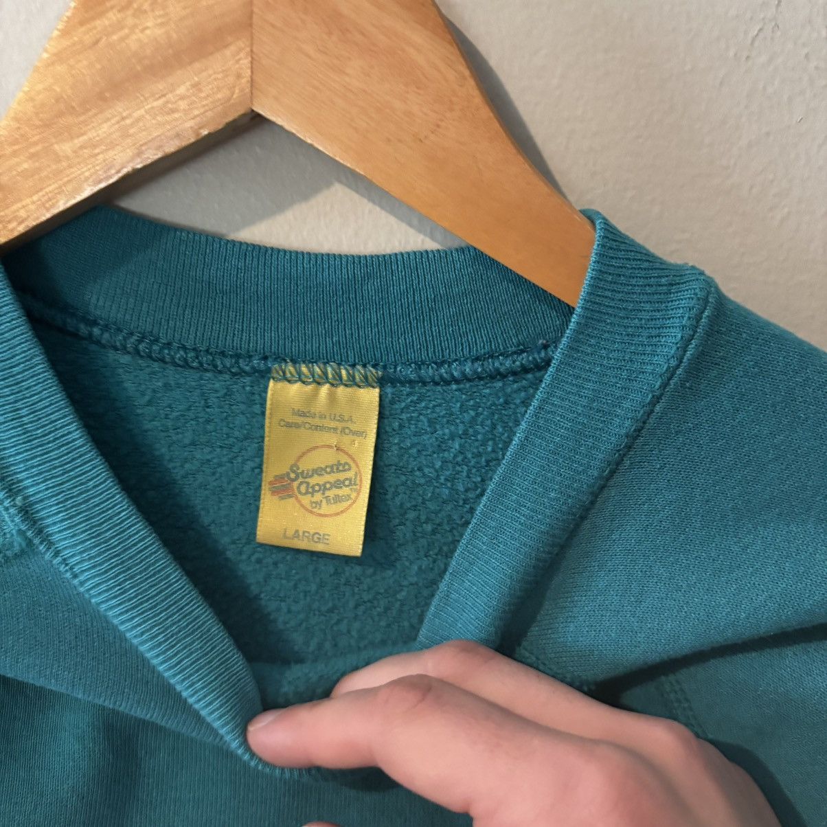 Tultex Vintage 1970s/80s Tultex Raglan Faded Crewneck Size US L / EU 52-54 / 3 - 2 Thumbnail