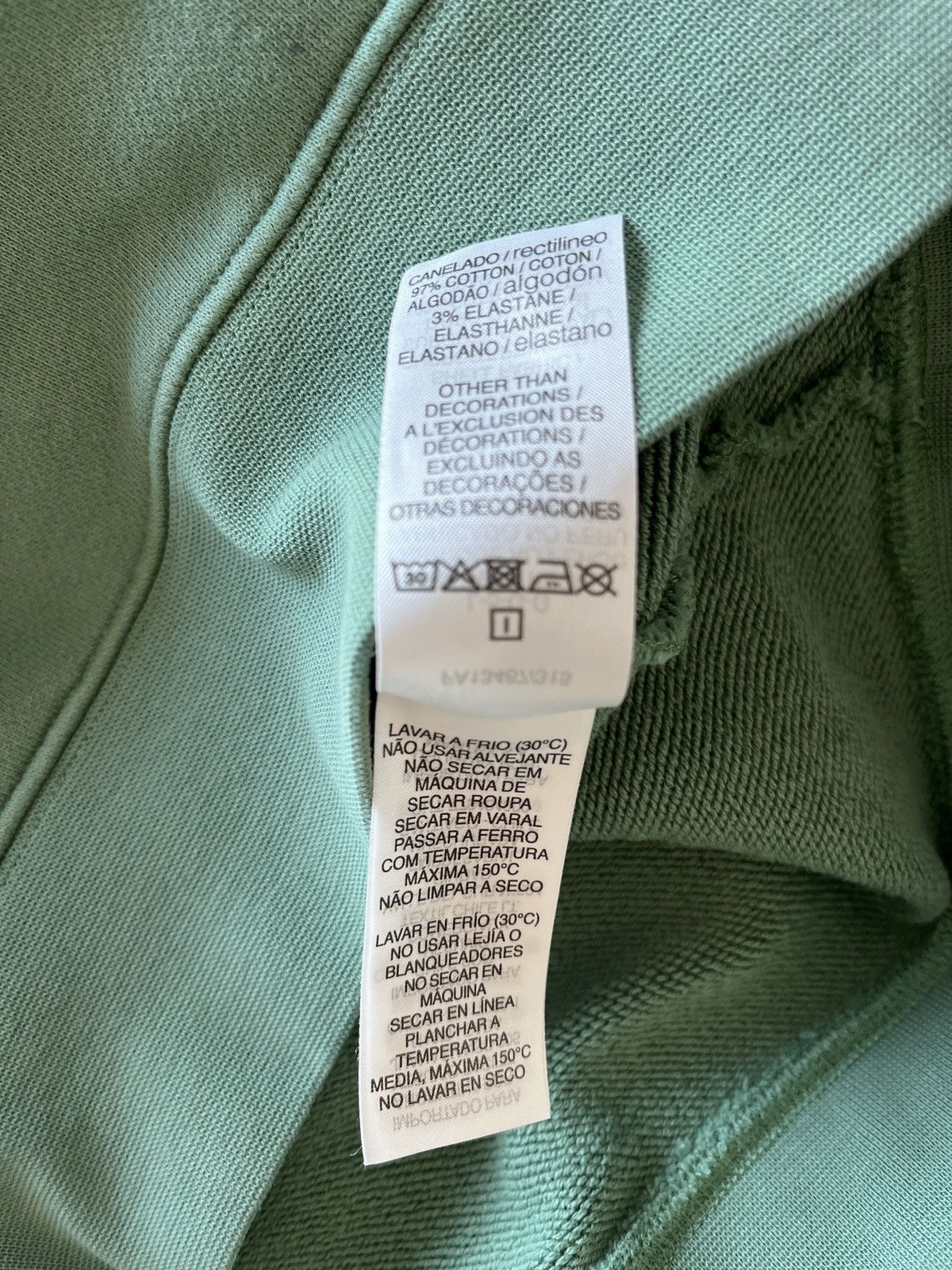 Lacoste Lacoste Unisex Loose Fit Crocodile Badge Jogger (Green) Size US L / EU 52-54 / 3 - 6 Thumbnail