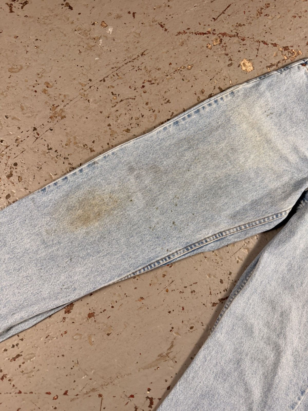 Levi's Vintage Clothing Classic Distressed Orange Tag 70s Levis 505 Relaxed Fit Jean Size US 32 / EU 48 - 4 Thumbnail